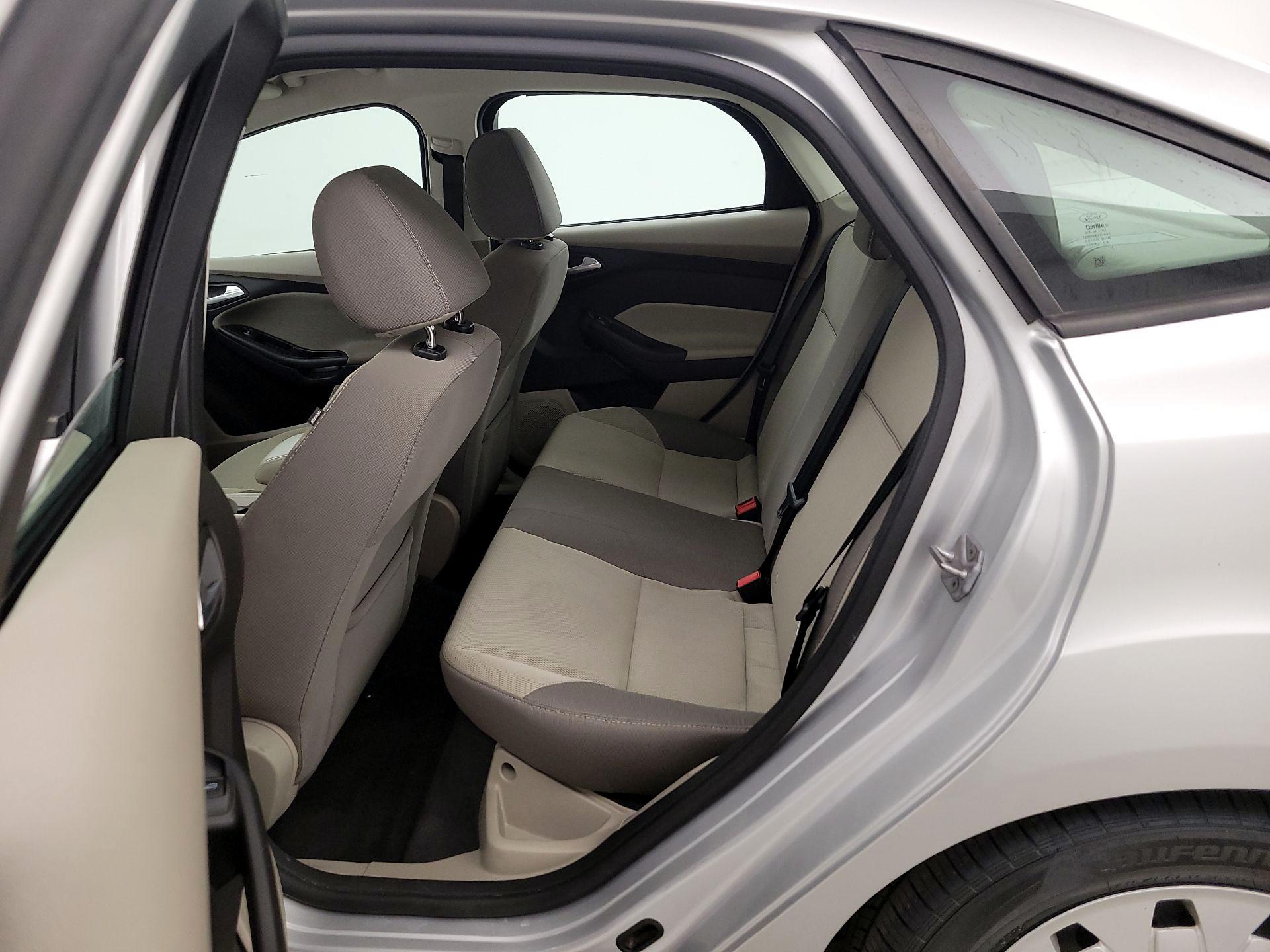 Thumbnail: 2014 Ford Focus - 18