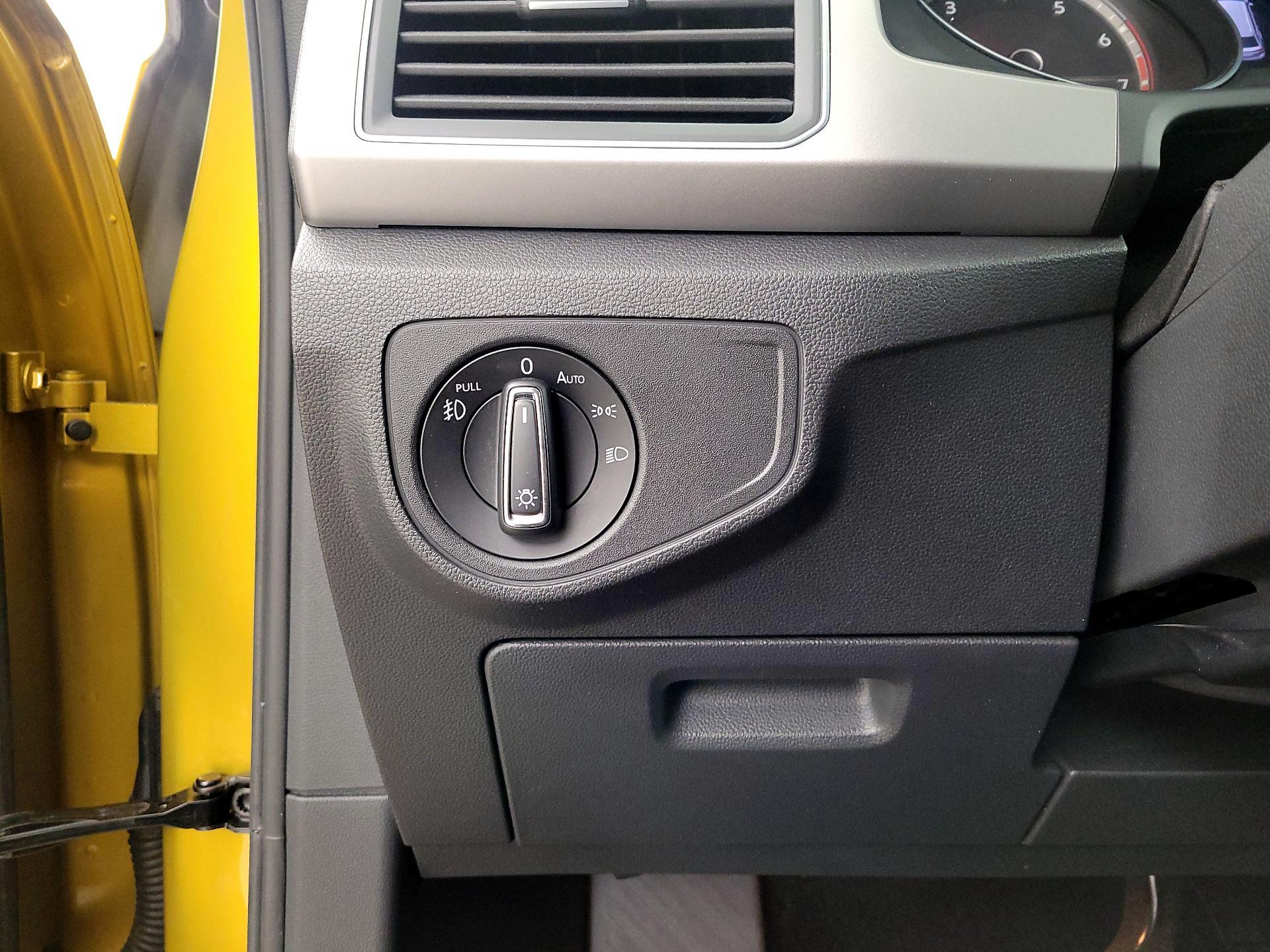 Thumbnail: 2018 Volkswagen Atlas - 13