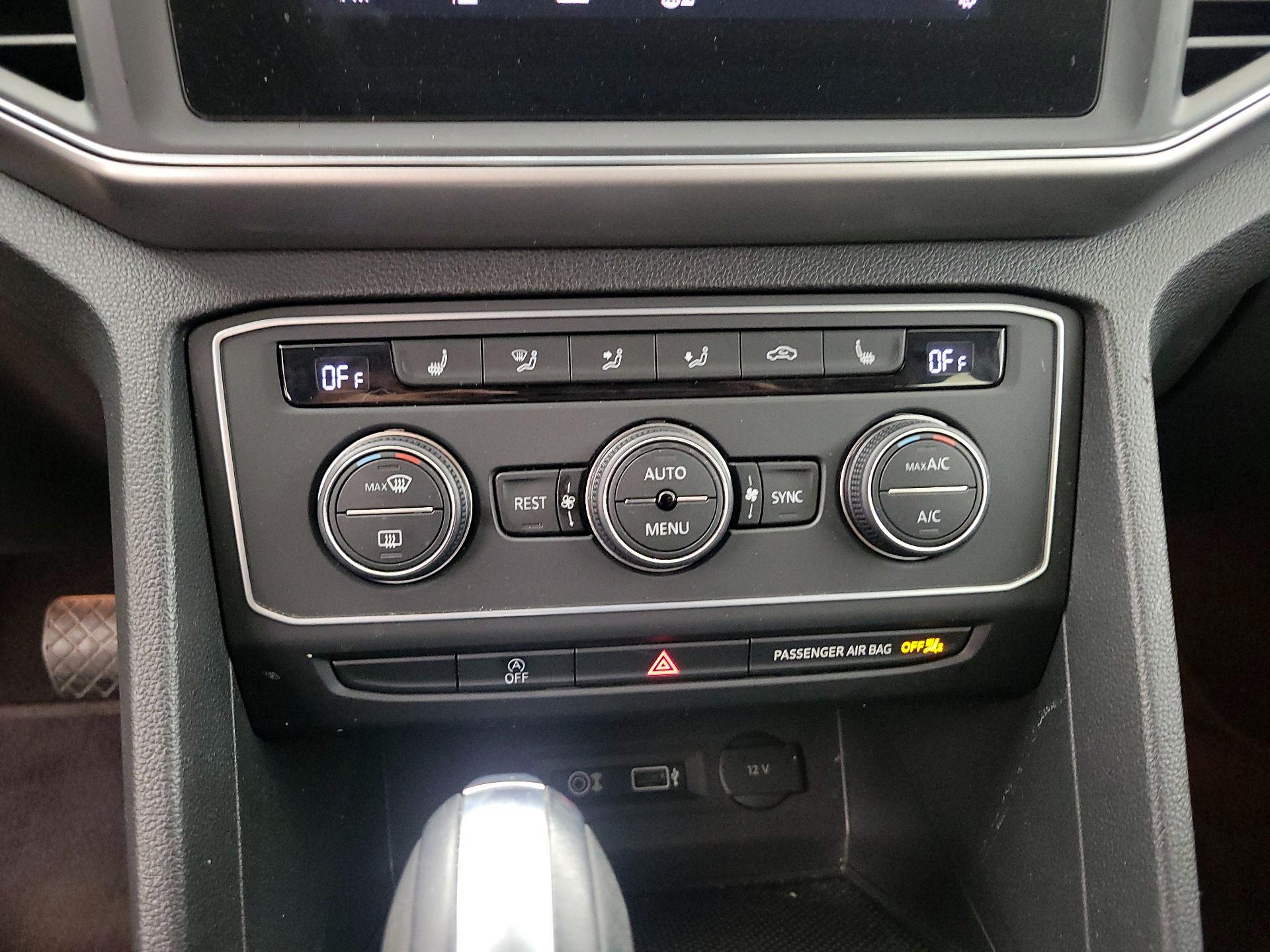 Thumbnail: 2018 Volkswagen Atlas - 16