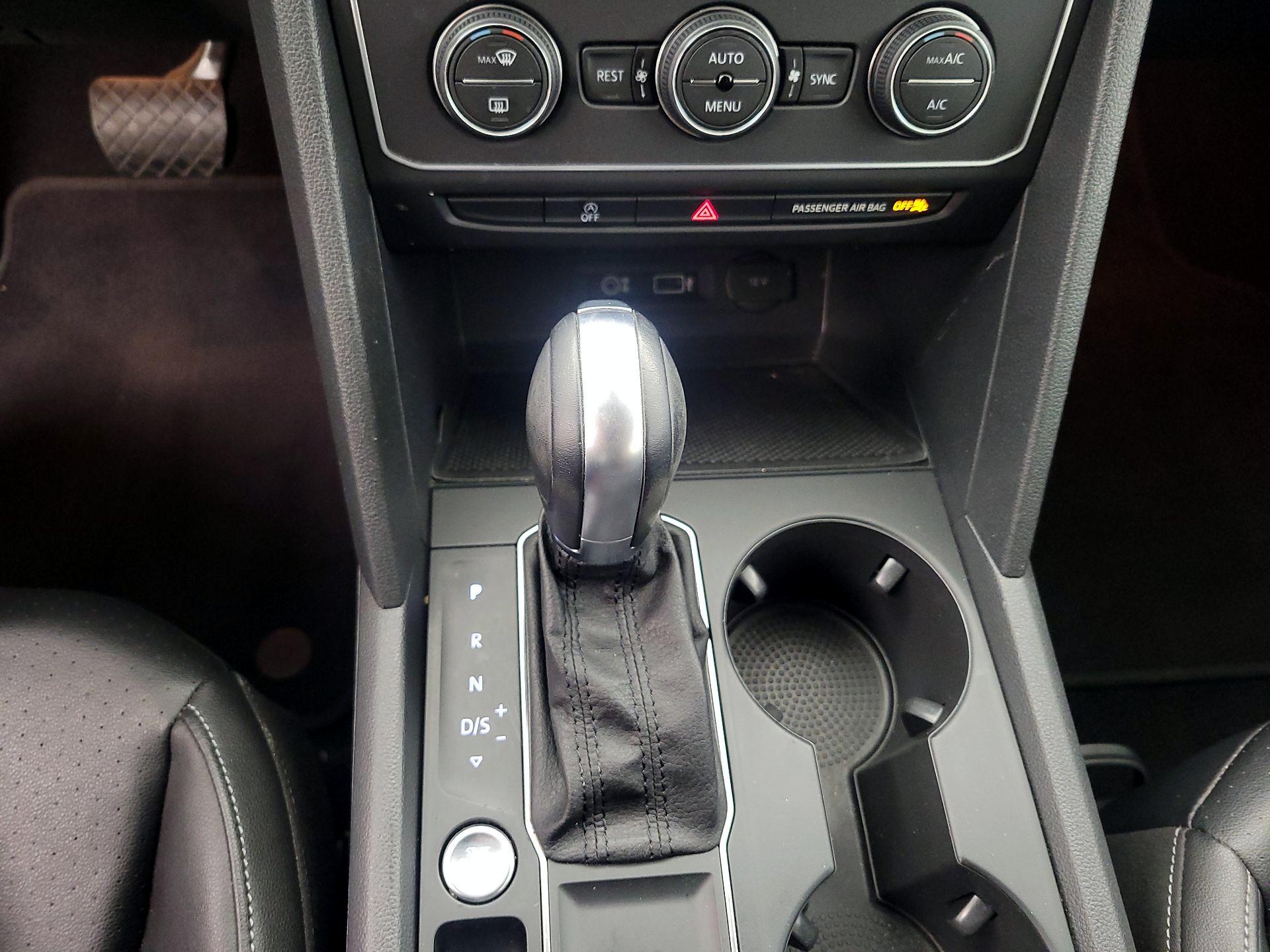 Thumbnail: 2018 Volkswagen Atlas - 17