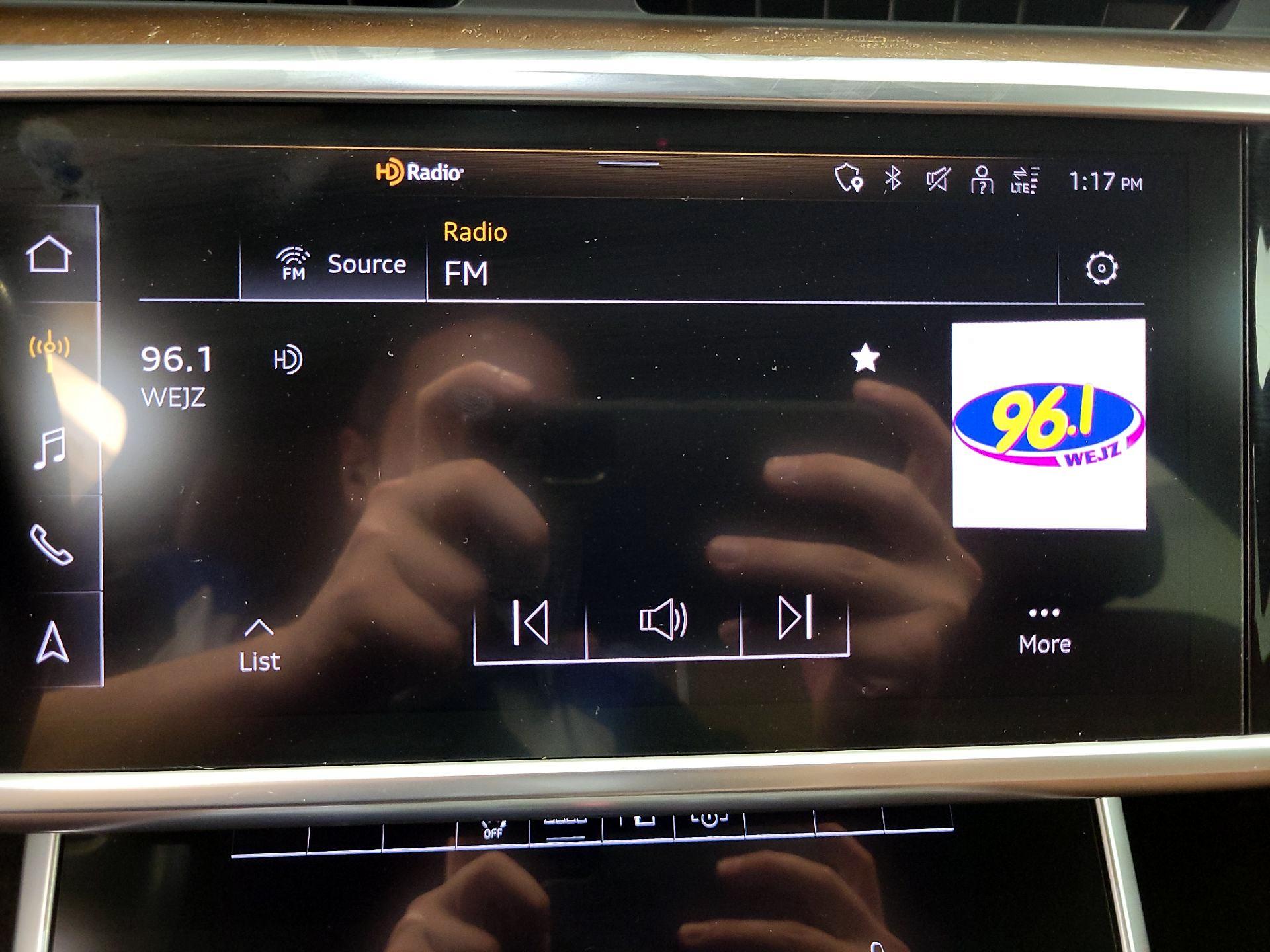 Thumbnail: 2021 Audi A6 - 16