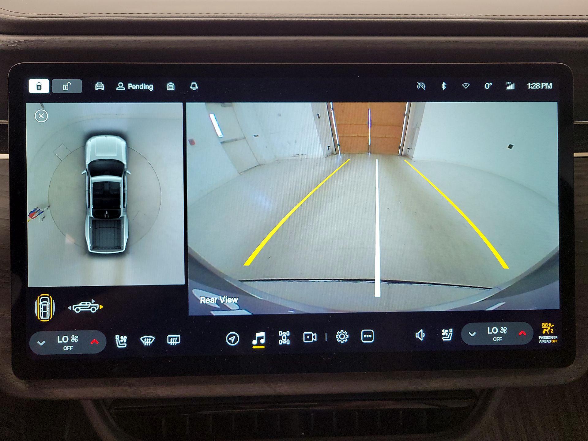 Thumbnail: 2023 Rivian R1T - 13