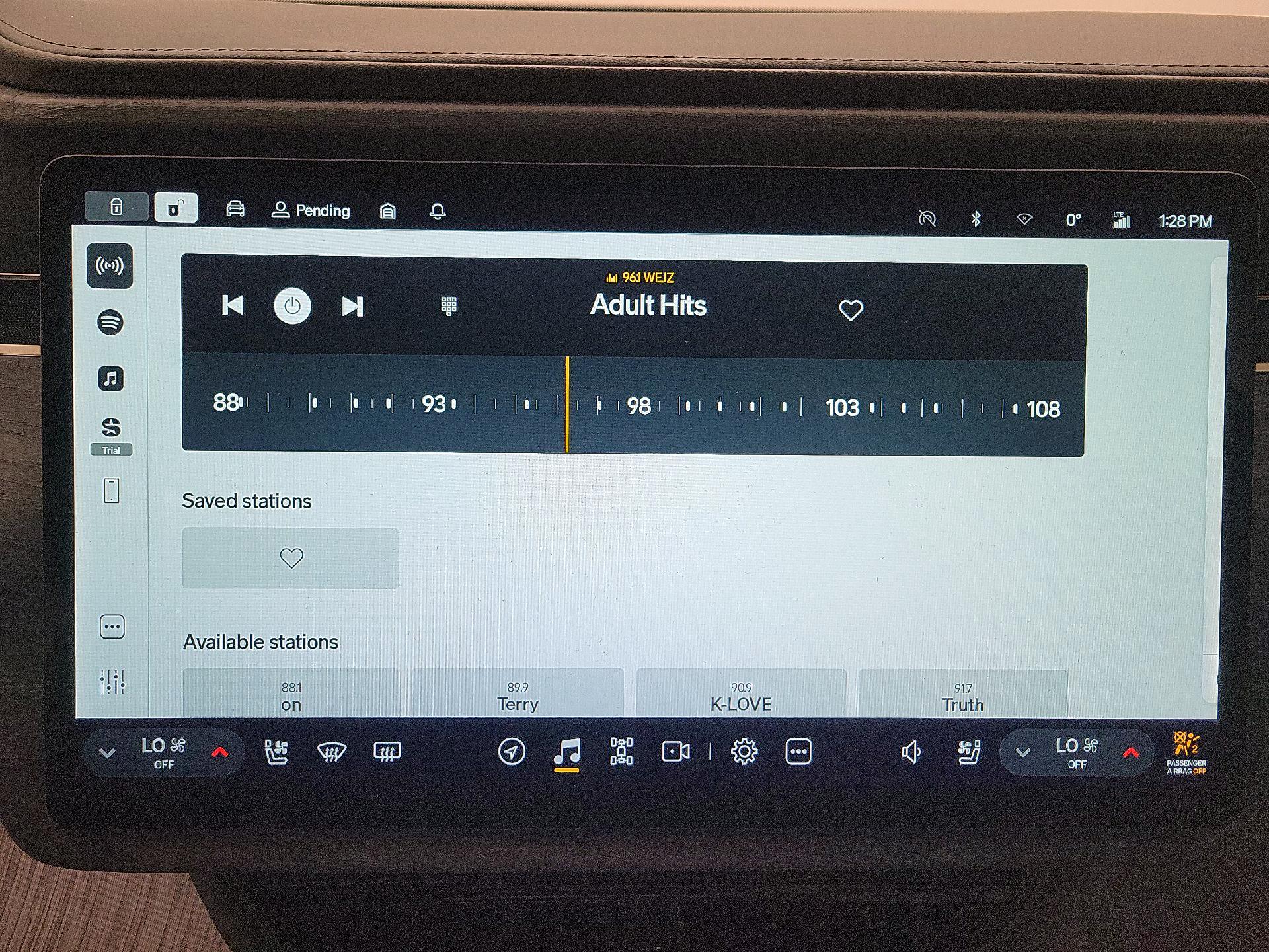 Thumbnail: 2023 Rivian R1T - 14