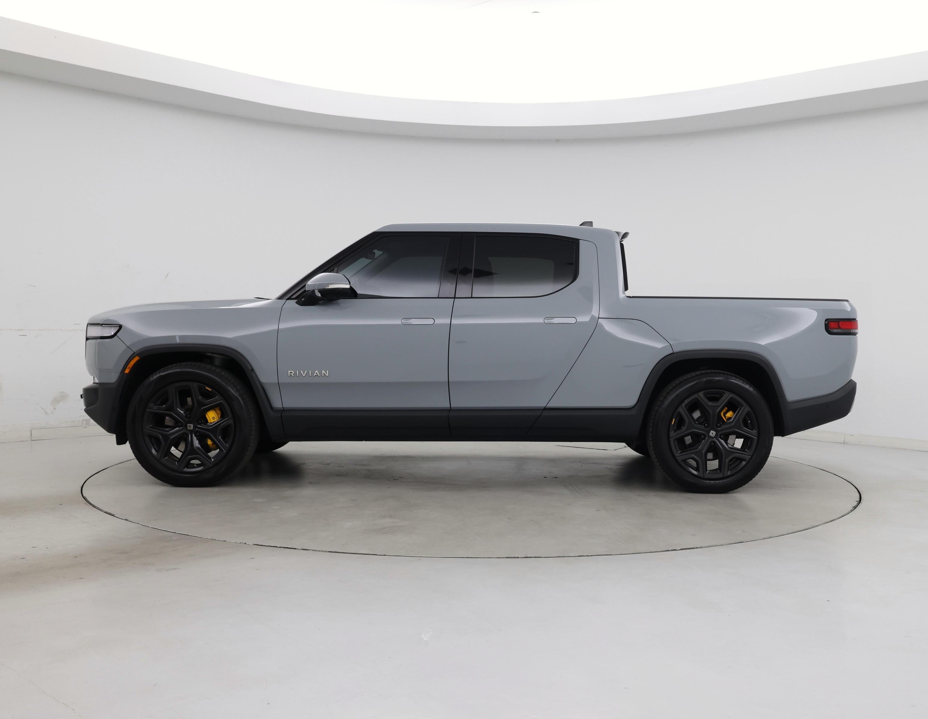 Thumbnail: 2023 Rivian R1T - 3