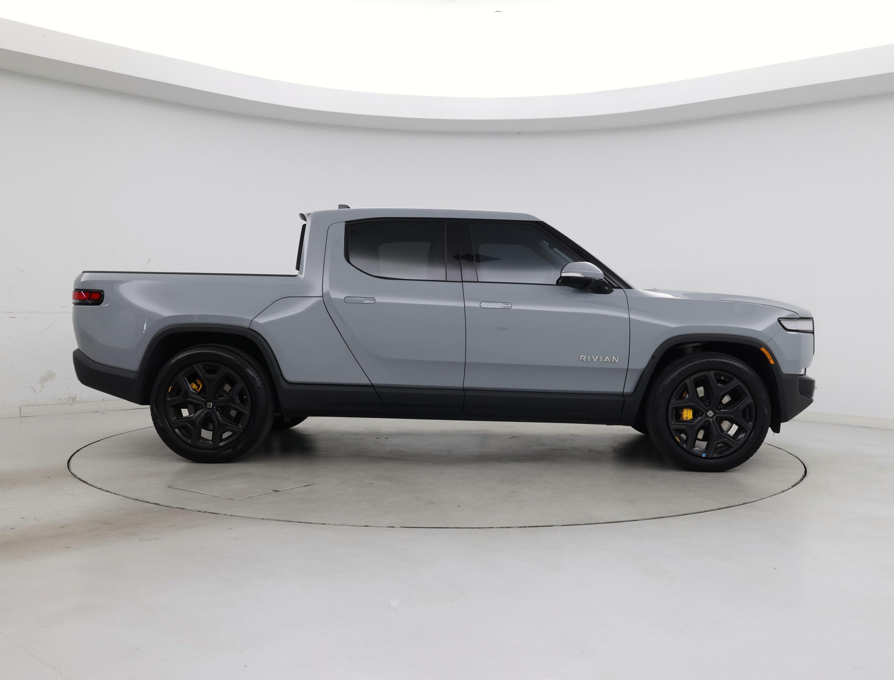 Thumbnail: 2023 Rivian R1T - 7
