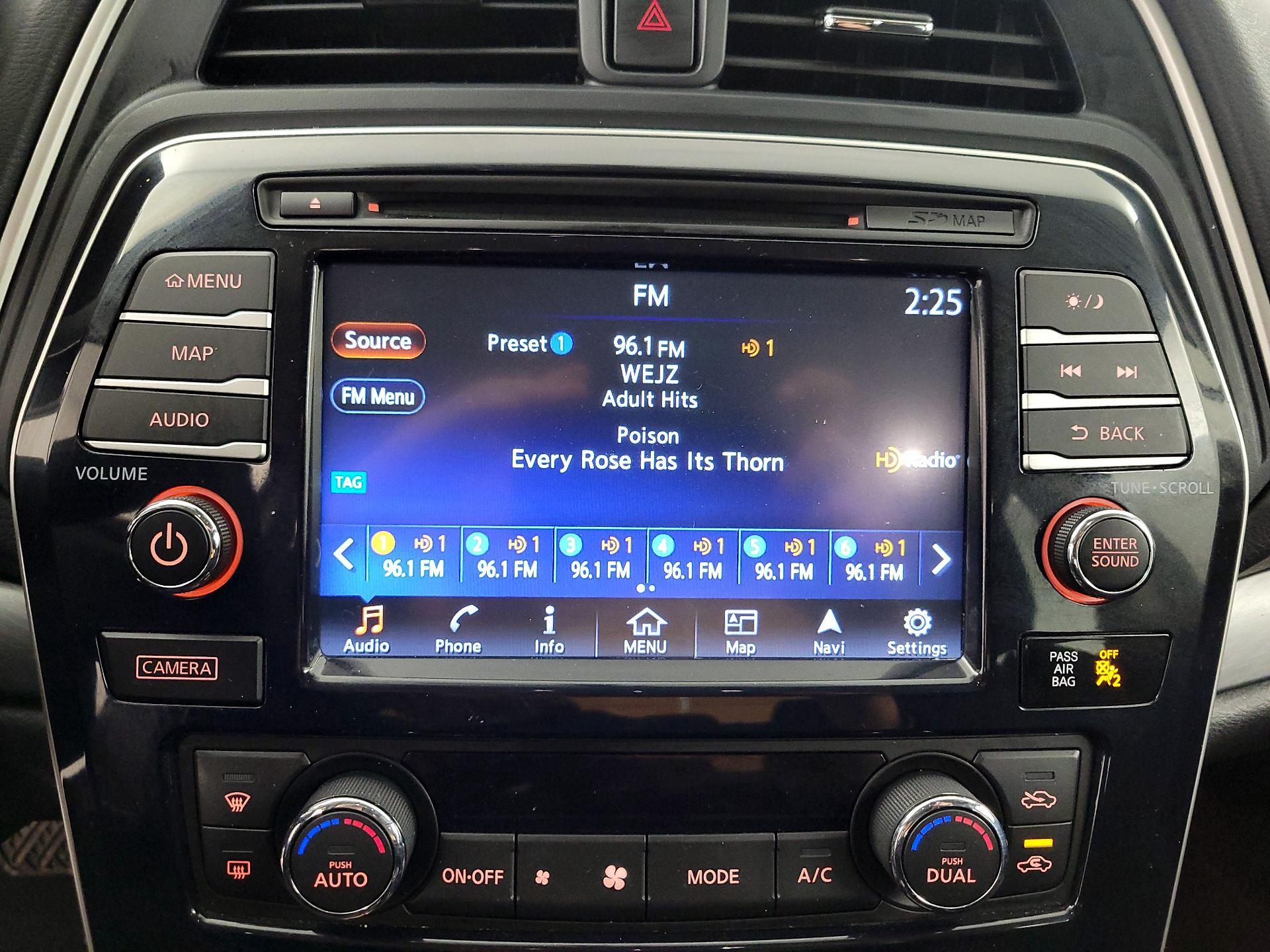 Thumbnail: 2018 Nissan Maxima - 16