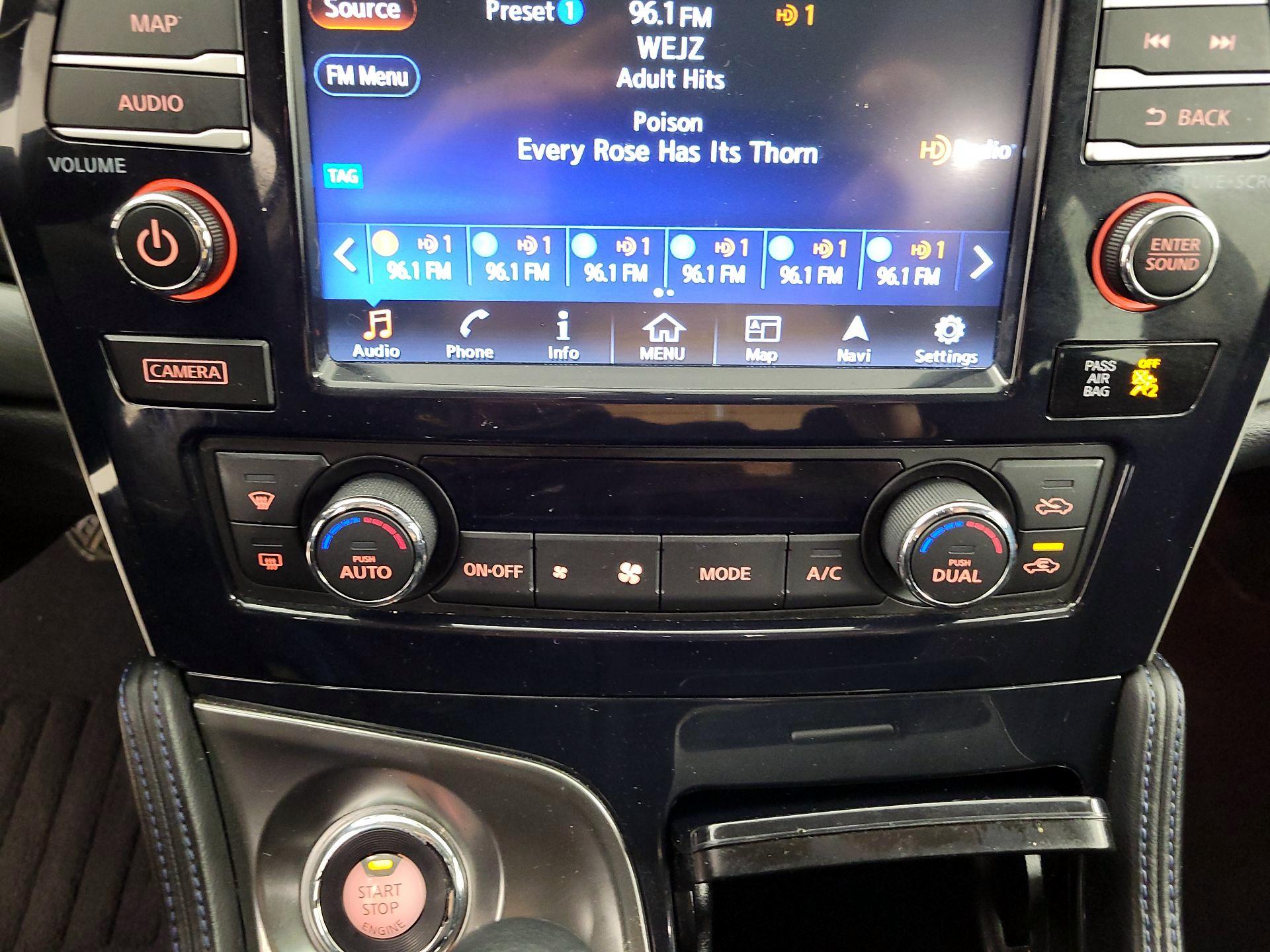 Thumbnail: 2018 Nissan Maxima - 17