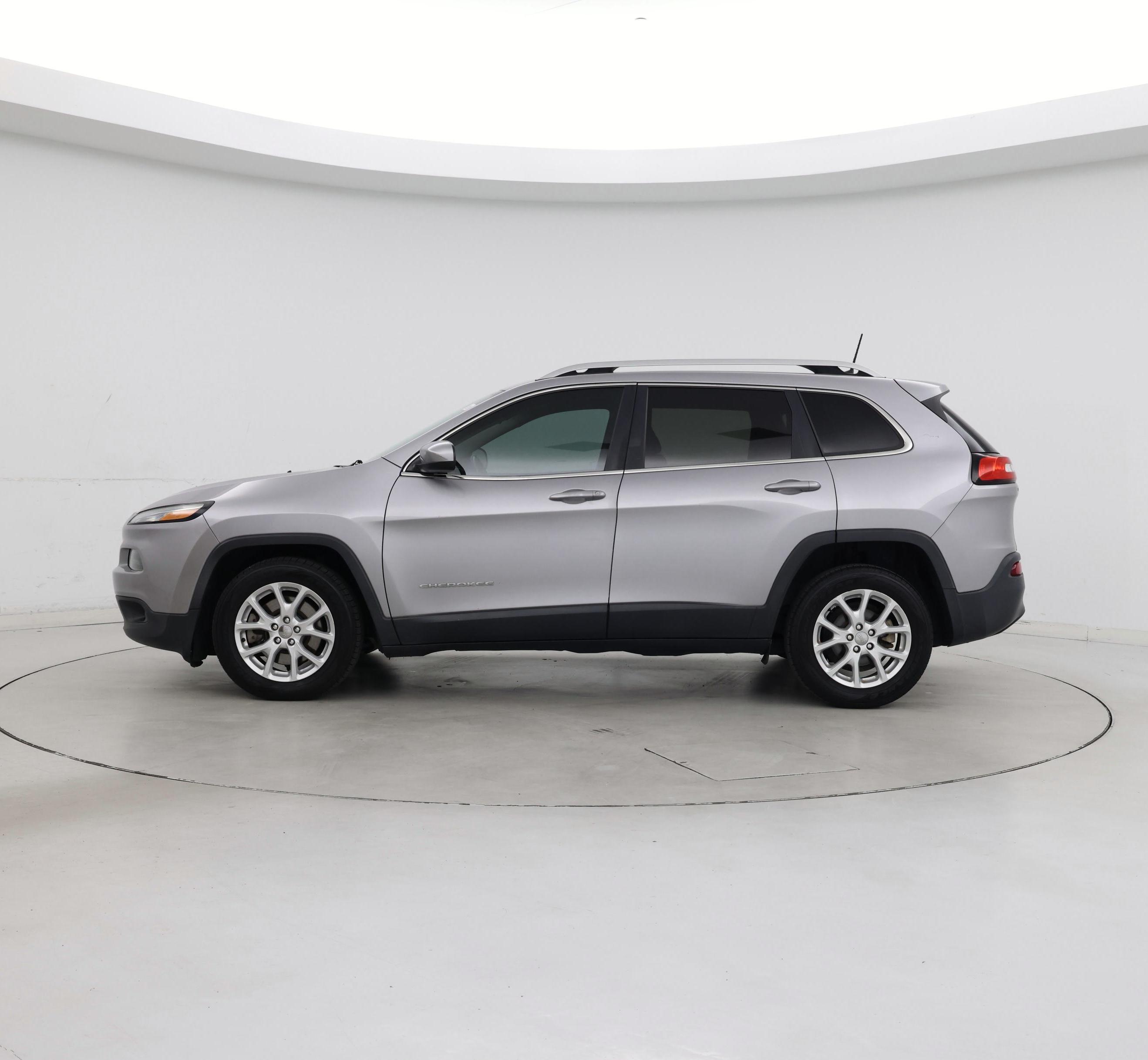 Thumbnail: 2017 Jeep Cherokee - 3