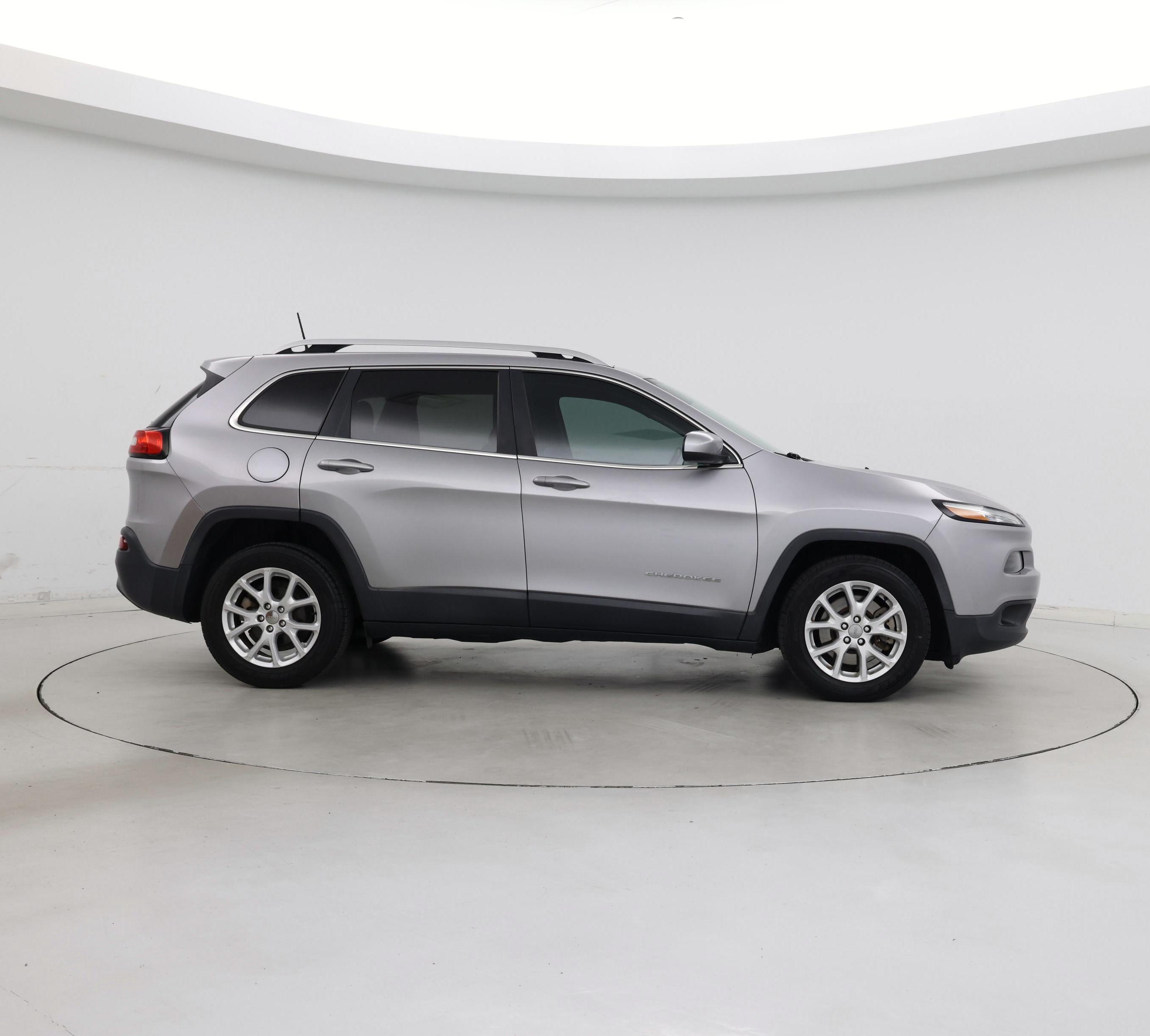 Thumbnail: 2017 Jeep Cherokee - 7