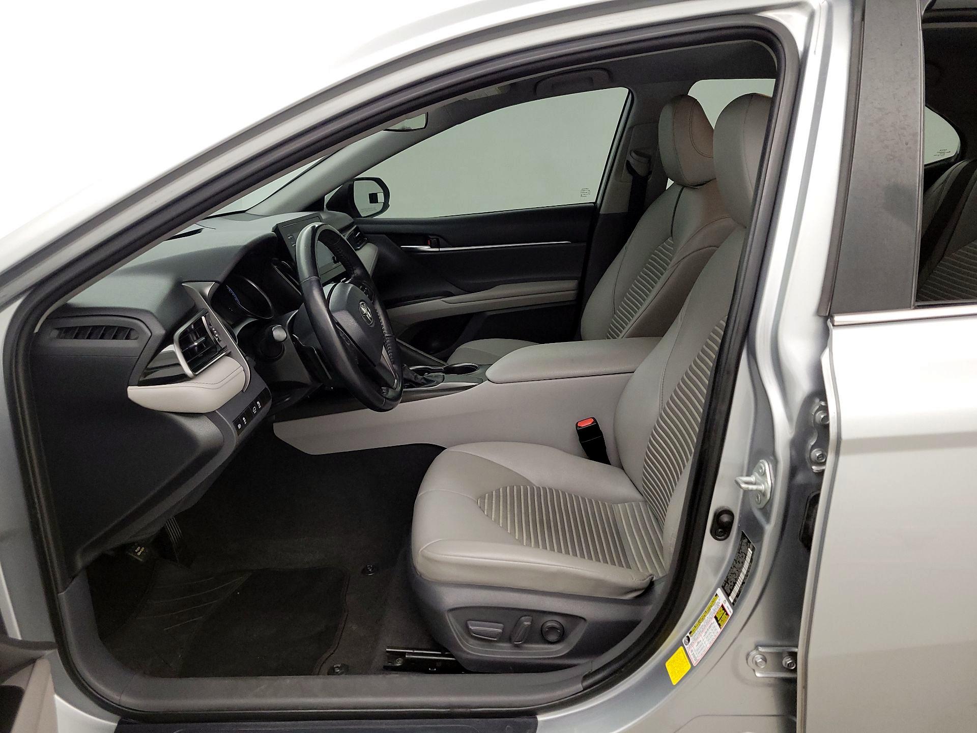 Thumbnail: 2021 Toyota Camry - 11