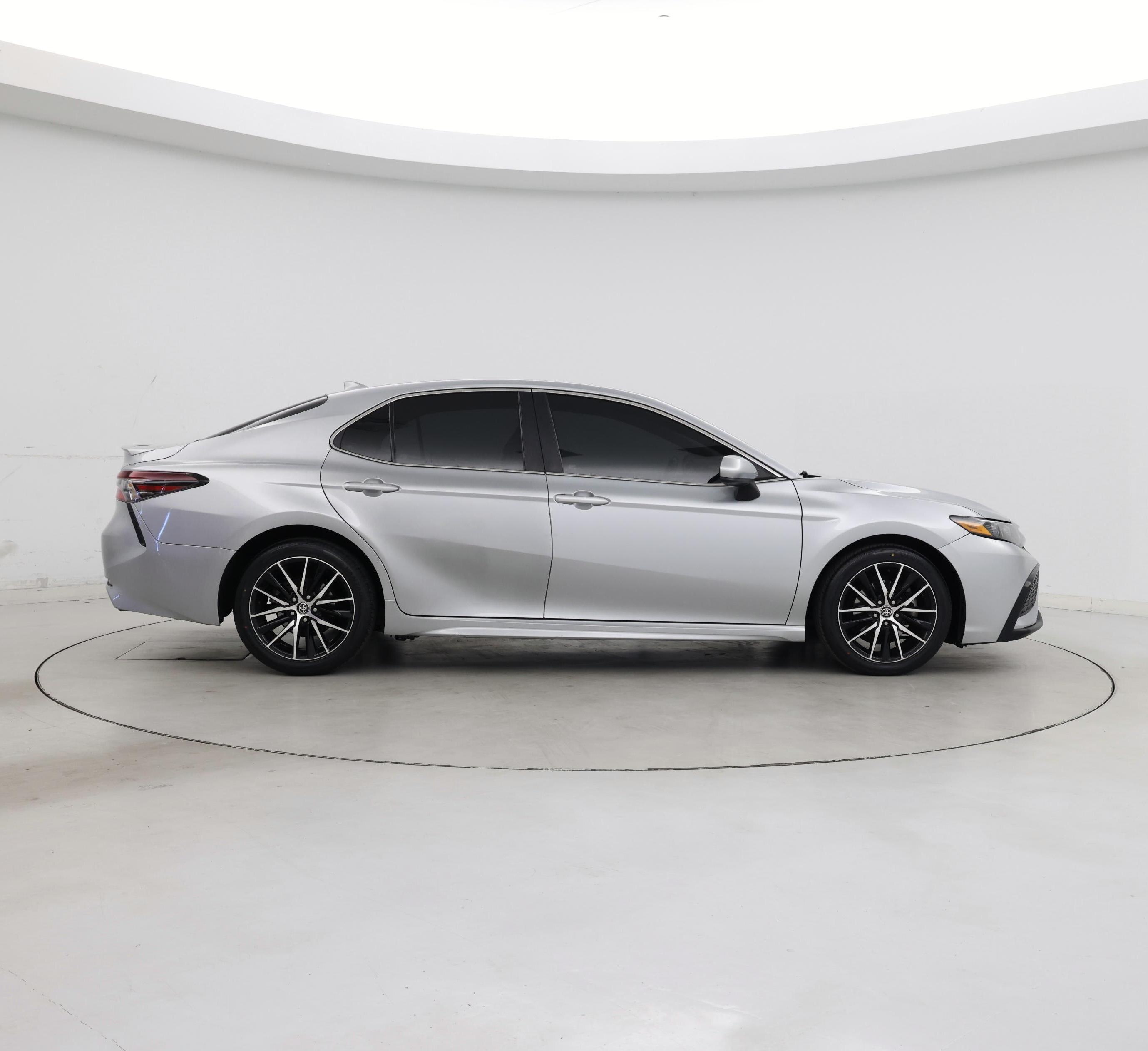 Thumbnail: 2021 Toyota Camry - 7