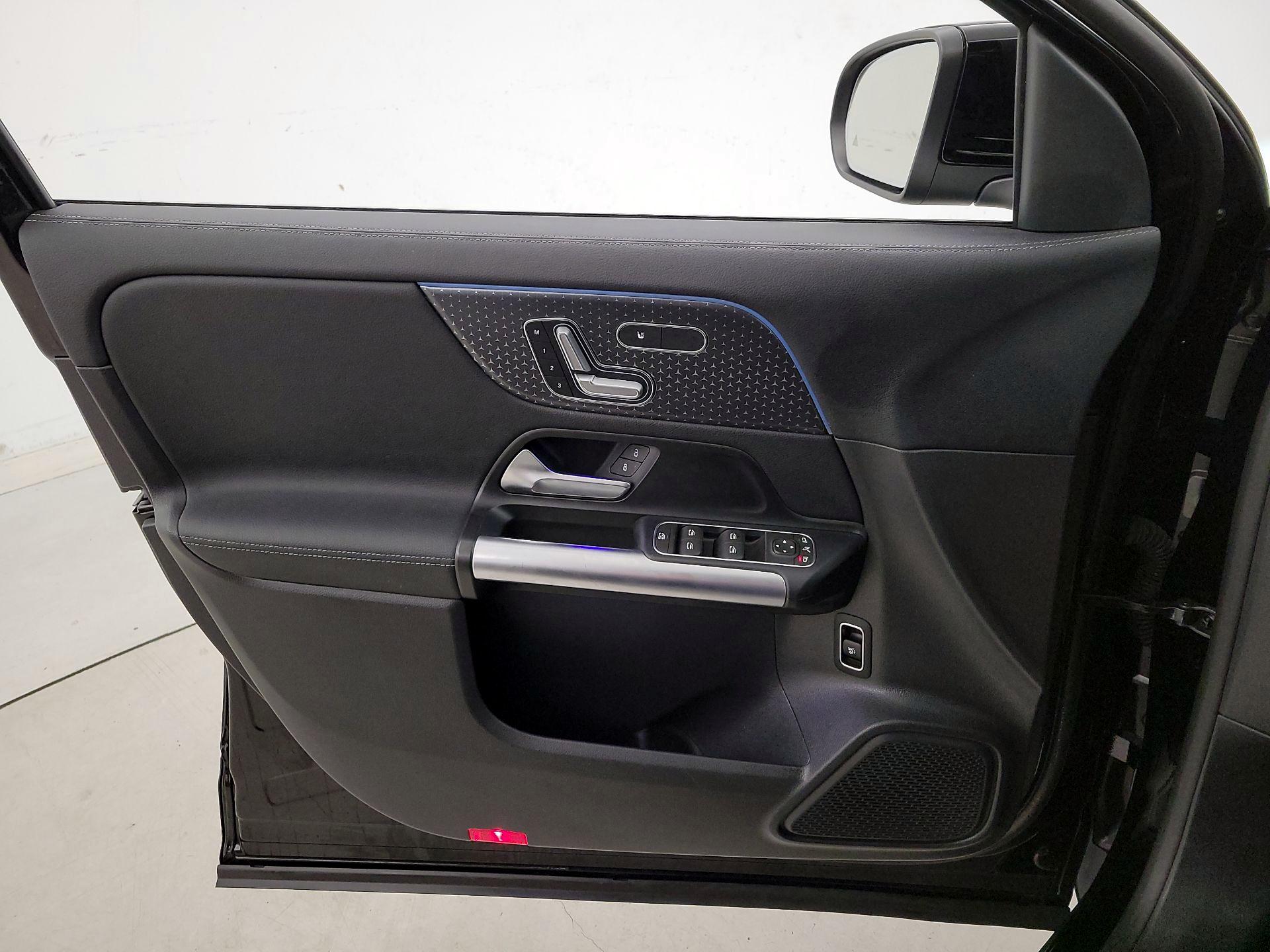 Thumbnail: 2024 Mercedes-Benz GLA - 12