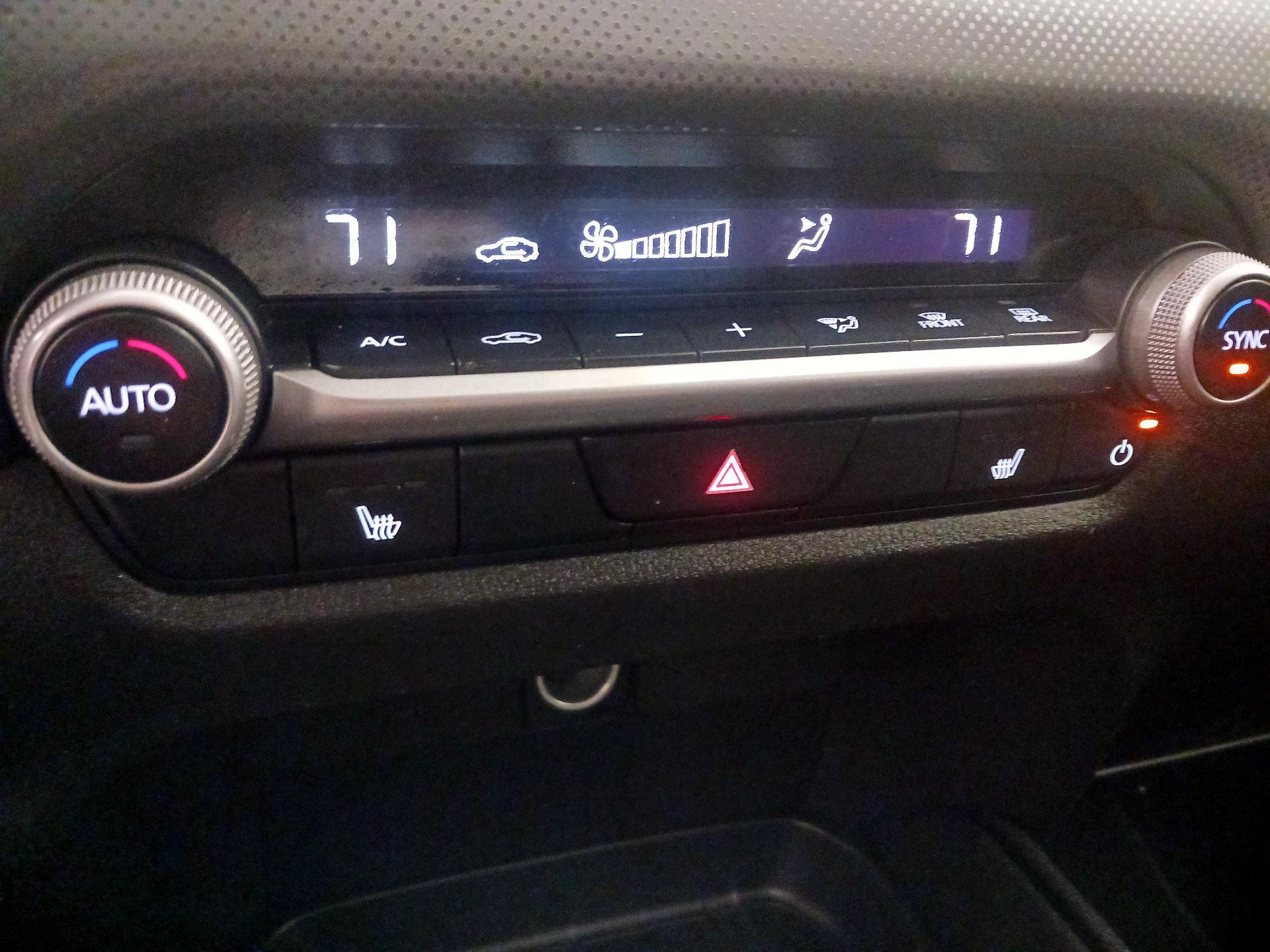 Thumbnail: 2024 Mazda CX-50 - 16