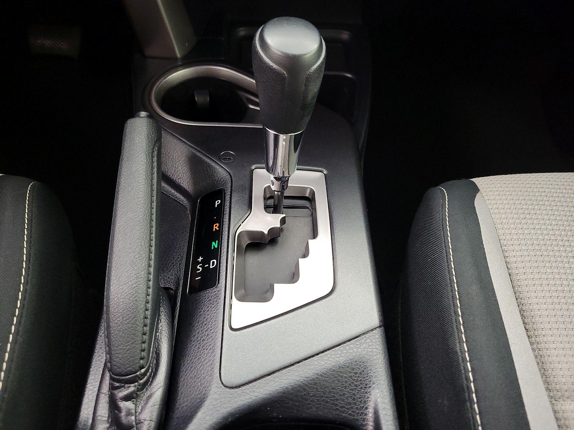 Thumbnail: 2016 Toyota RAV4 - 17