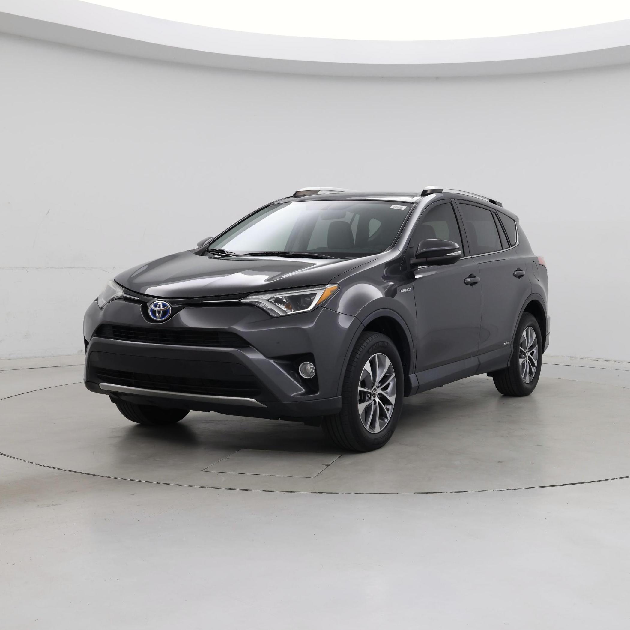 Thumbnail: 2016 Toyota RAV4 - 4