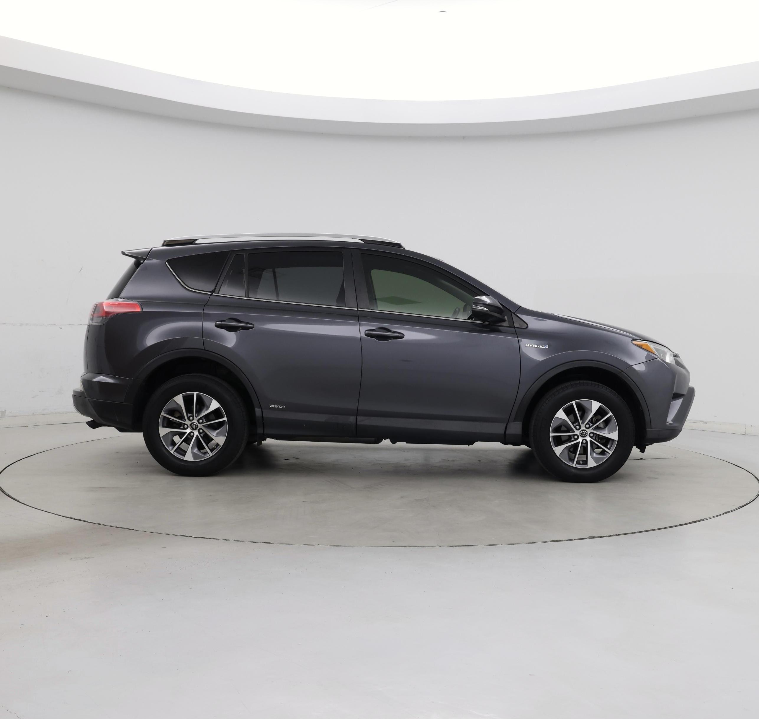 Thumbnail: 2016 Toyota RAV4 - 7