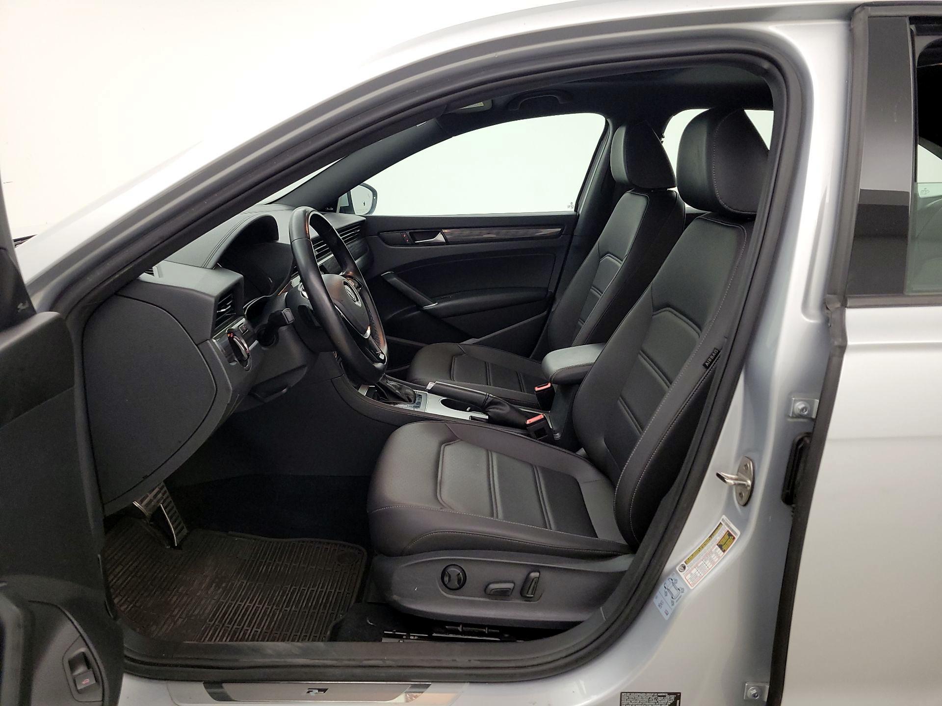 Thumbnail: 2021 Volkswagen Passat - 11