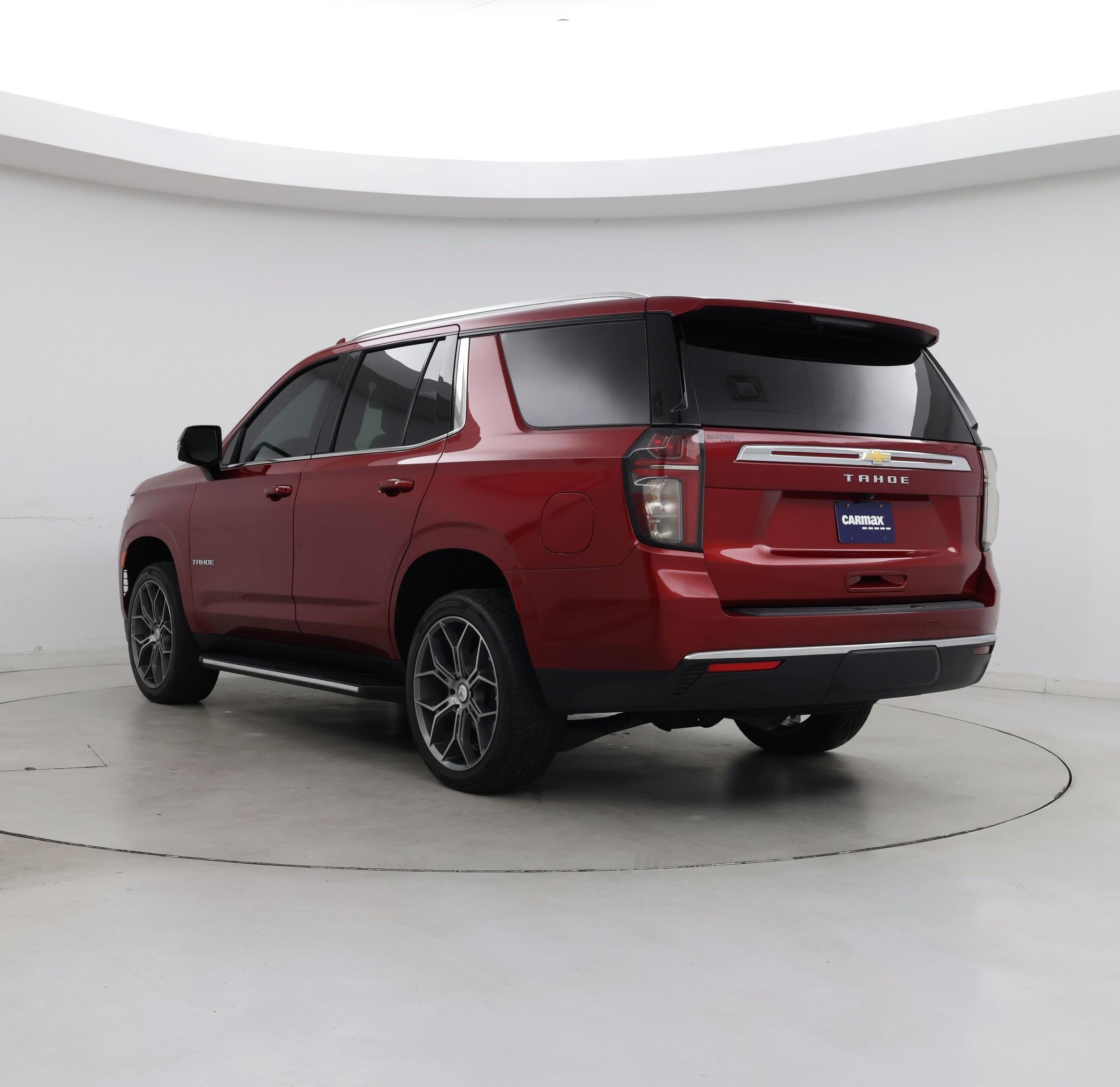 Thumbnail: 2024 Chevrolet Tahoe - 2