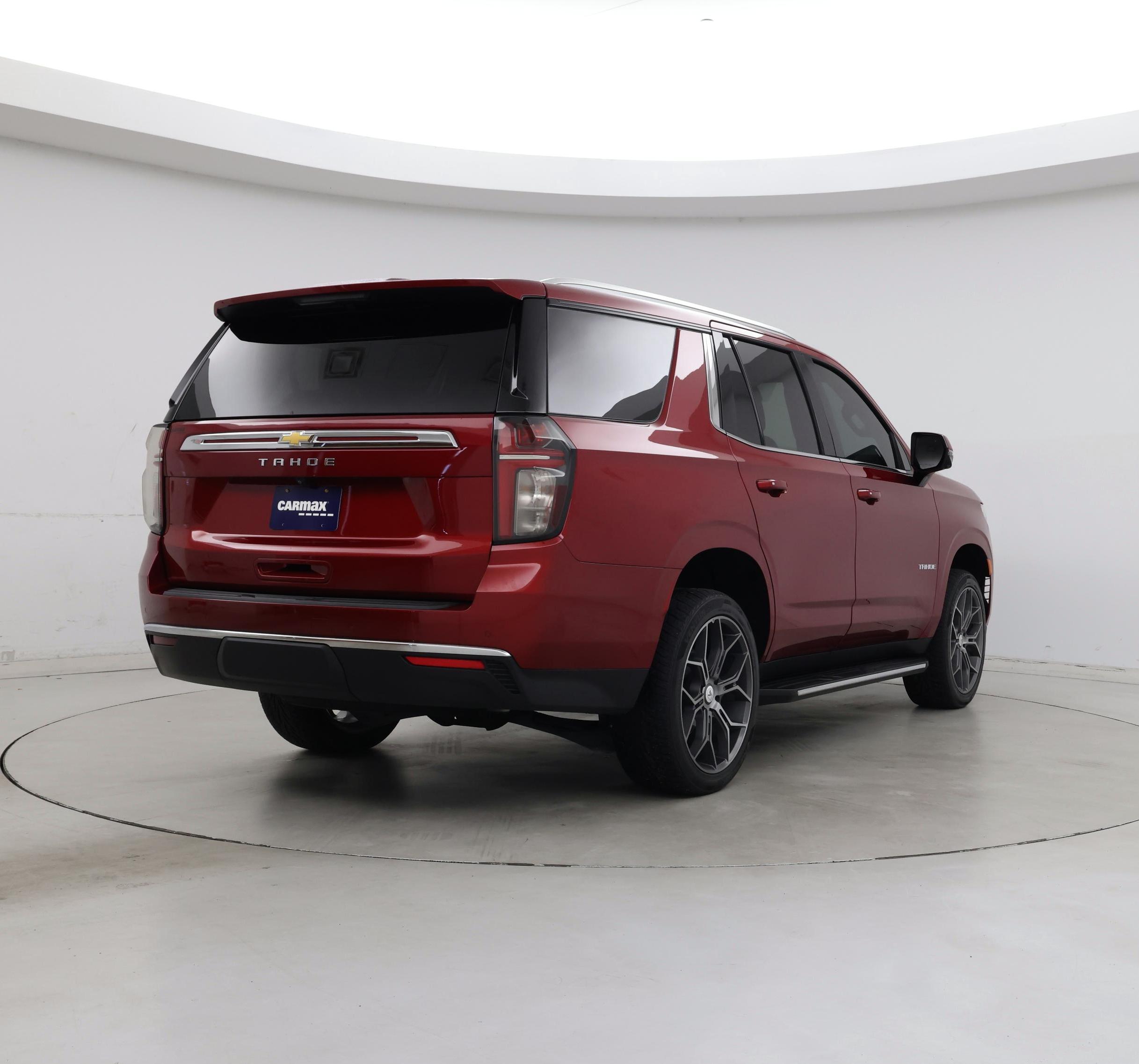 Thumbnail: 2024 Chevrolet Tahoe - 8