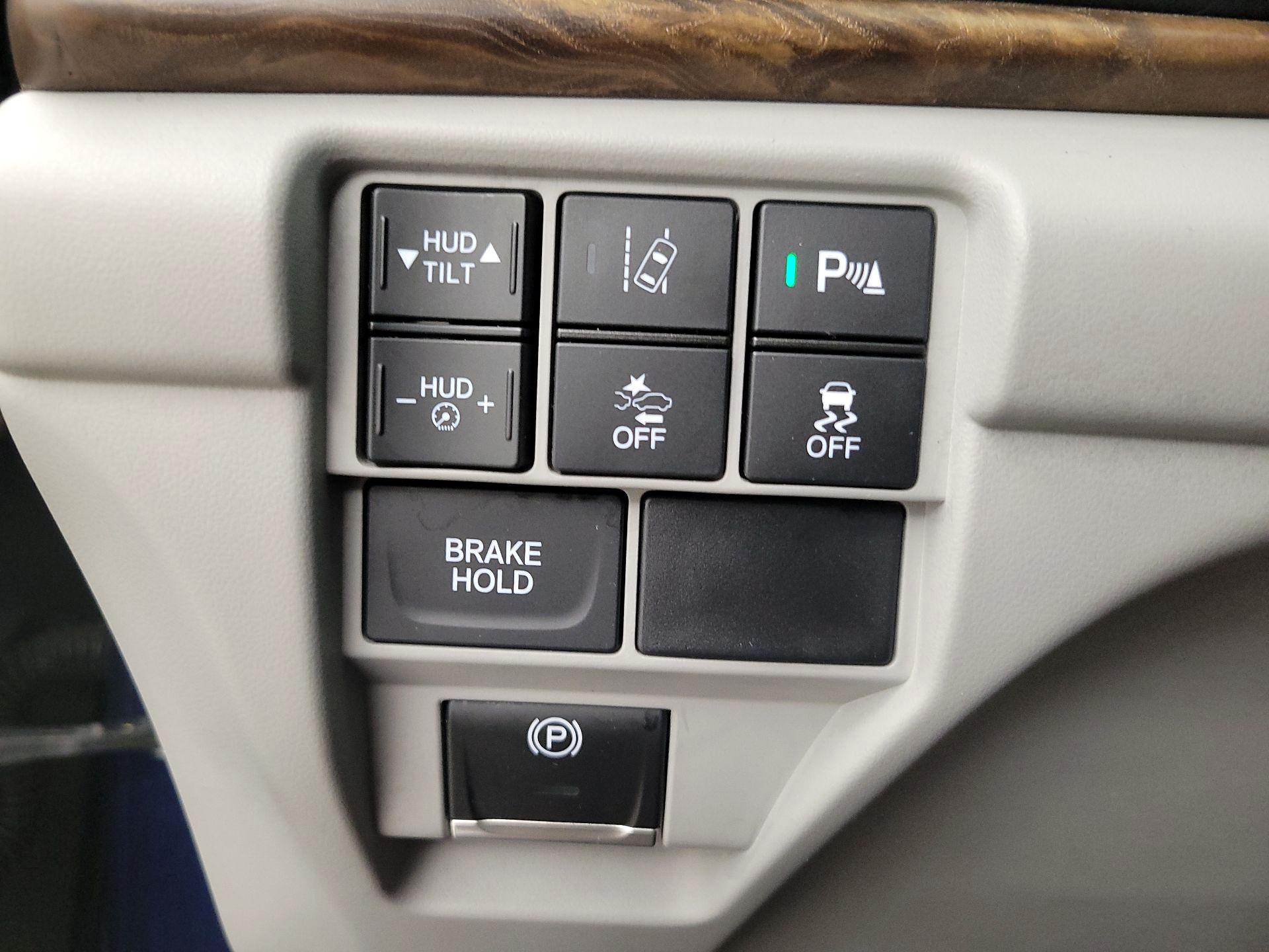 Thumbnail: 2020 Acura RDX - 13