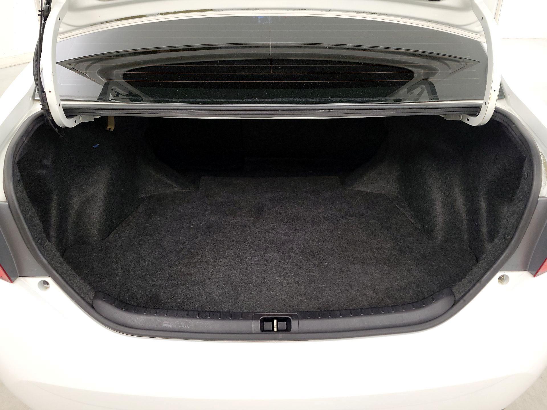 Thumbnail: 2019 Toyota Corolla - 20