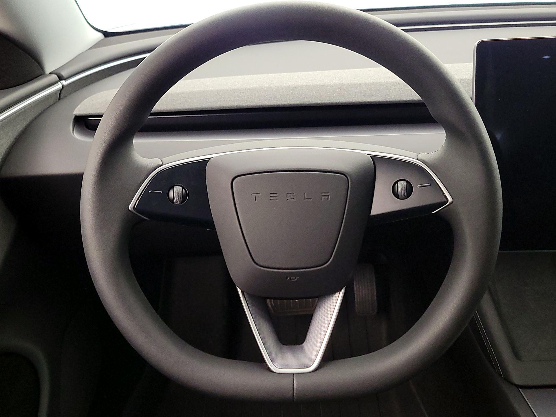 Thumbnail: 2025 Tesla Model 3 - 10