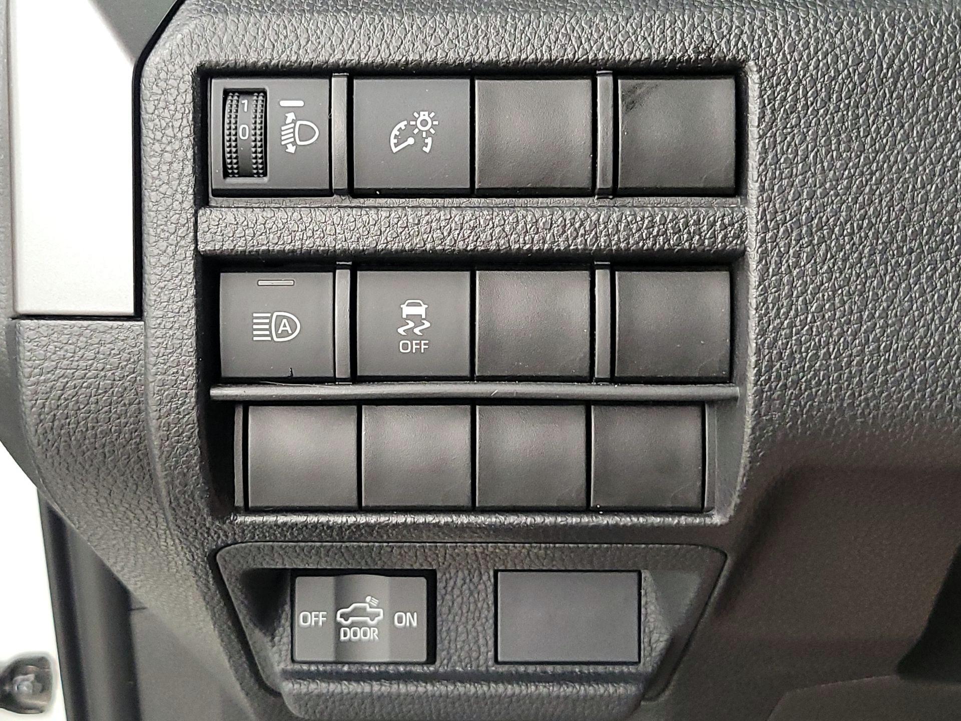 Thumbnail: 2024 Toyota Tacoma - 13