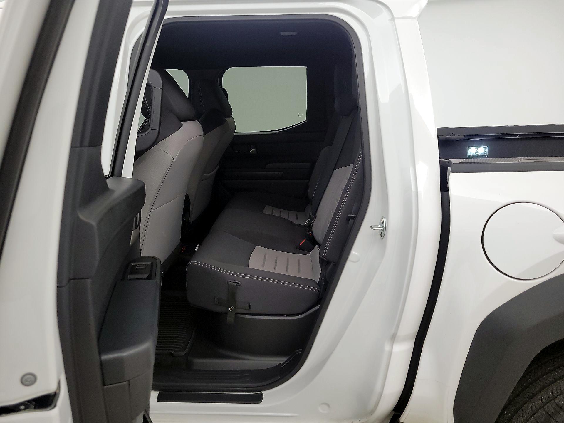 Thumbnail: 2024 Toyota Tacoma - 19