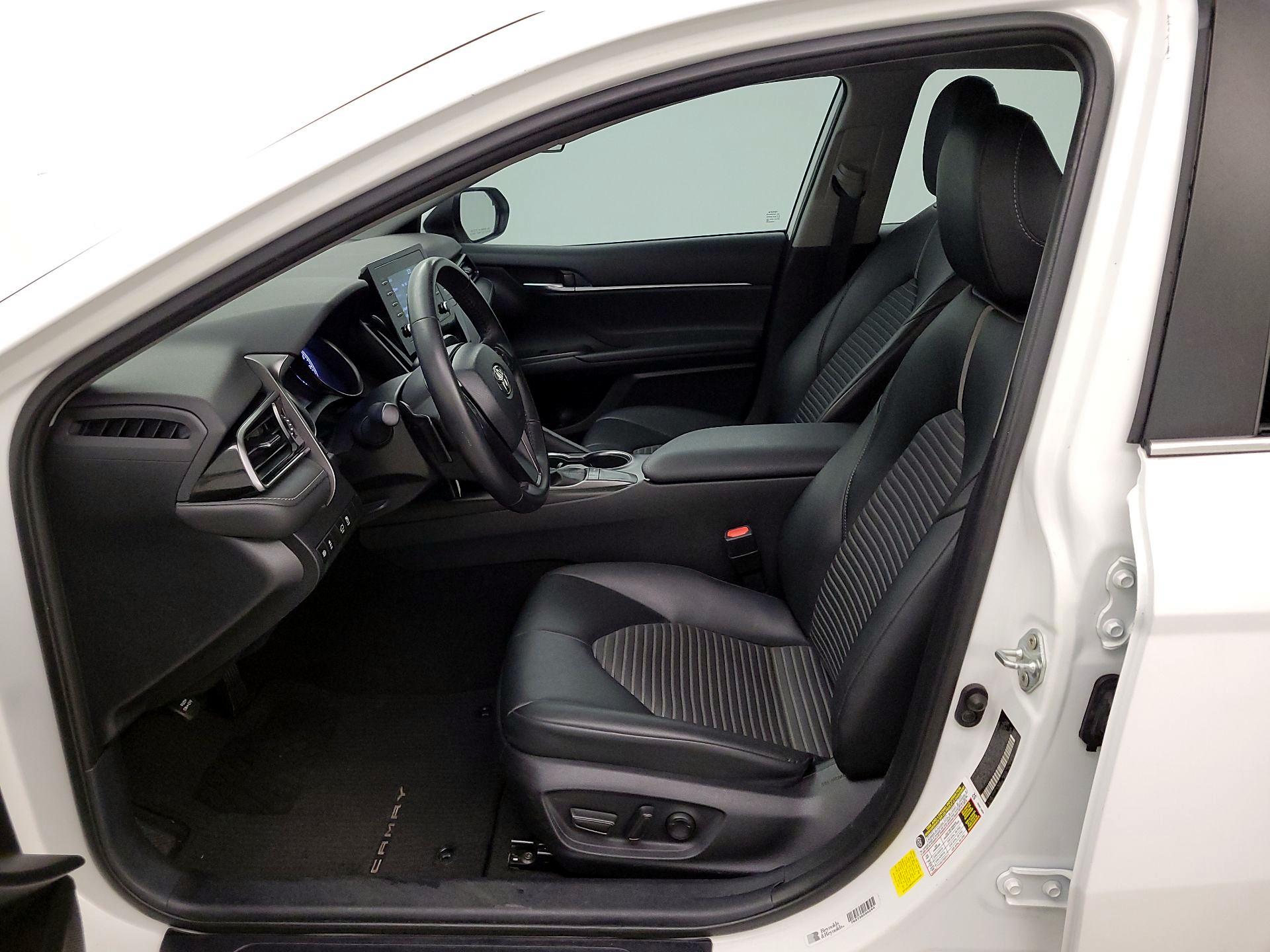 Thumbnail: 2023 Toyota Camry - 11