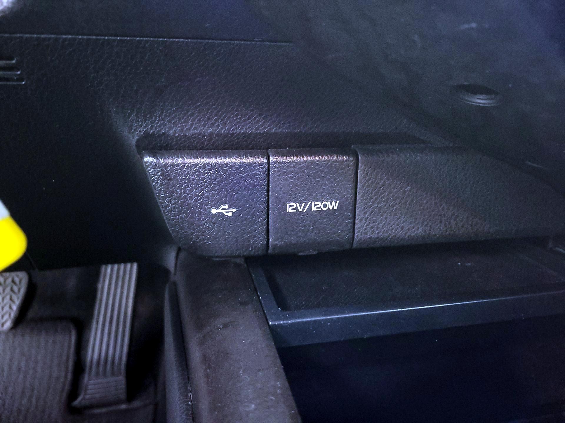 Thumbnail: 2023 Toyota Camry - 18