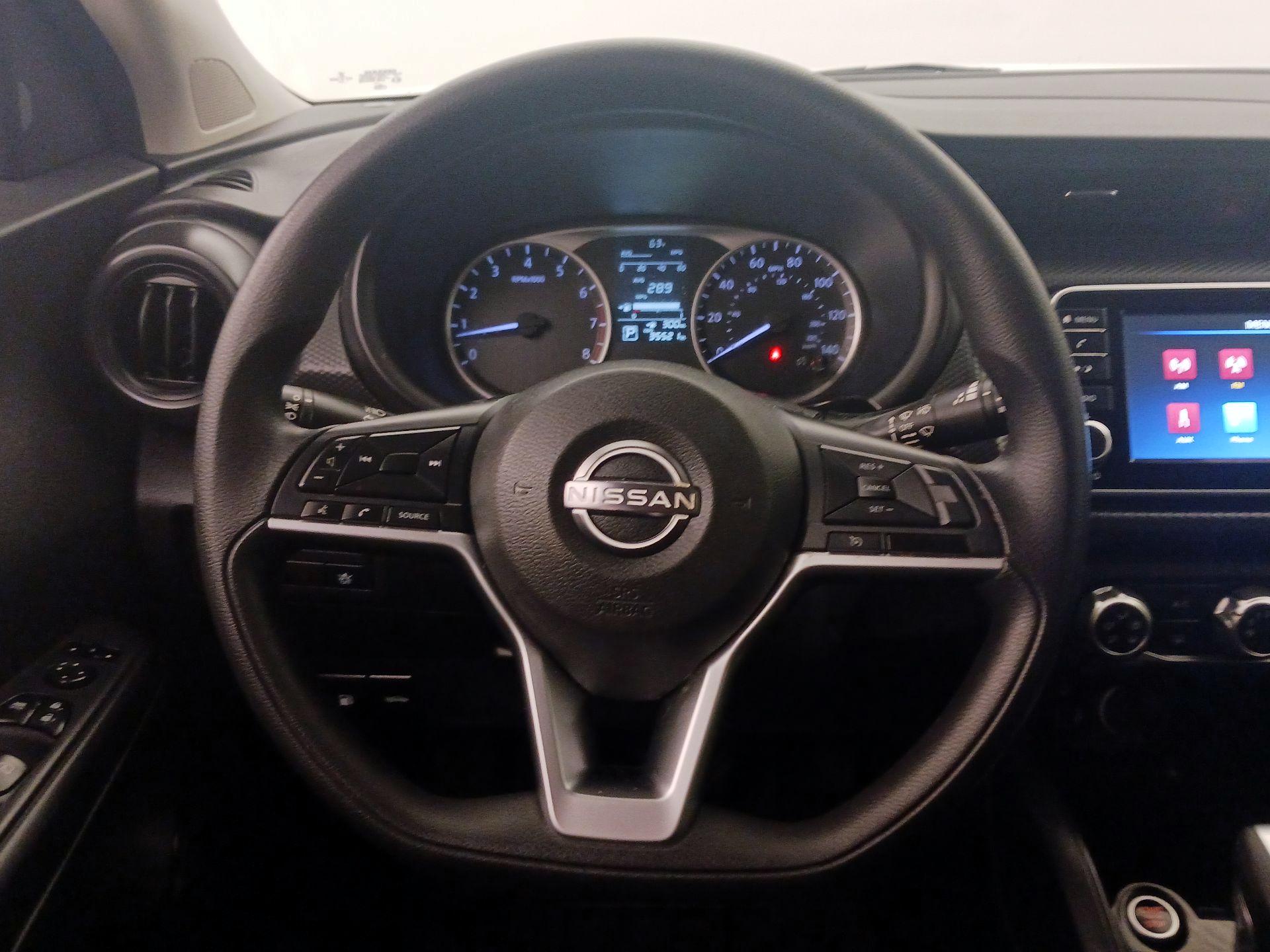 Thumbnail: 2022 Nissan Kicks - 10