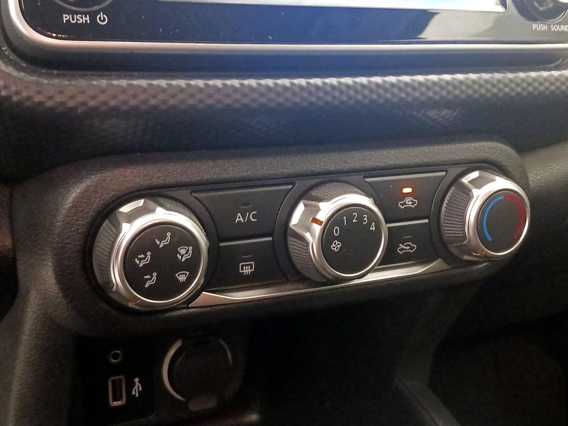 Thumbnail: 2022 Nissan Kicks - 16