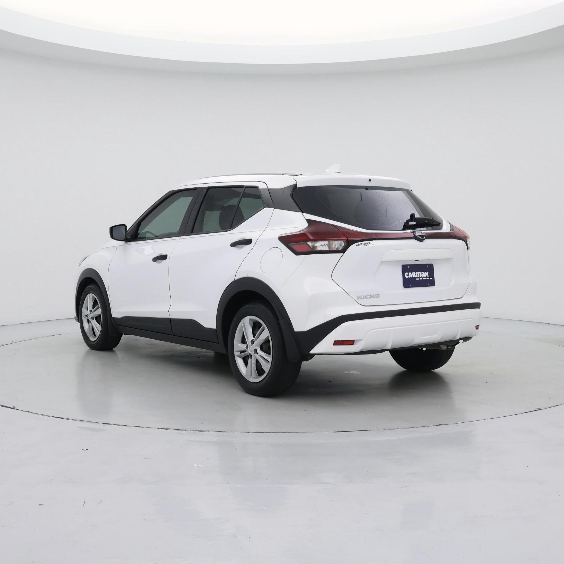 Thumbnail: 2022 Nissan Kicks - 2