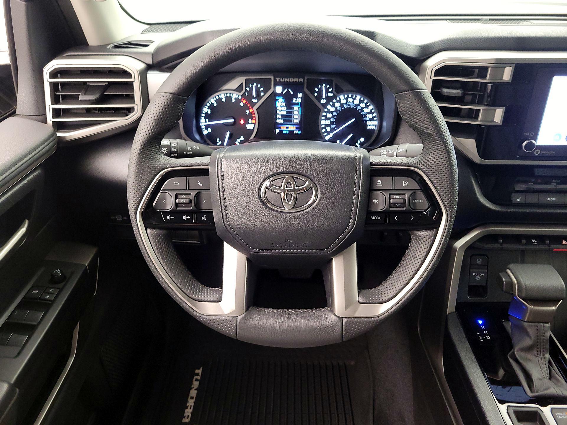 Thumbnail: 2024 Toyota Tundra - 10