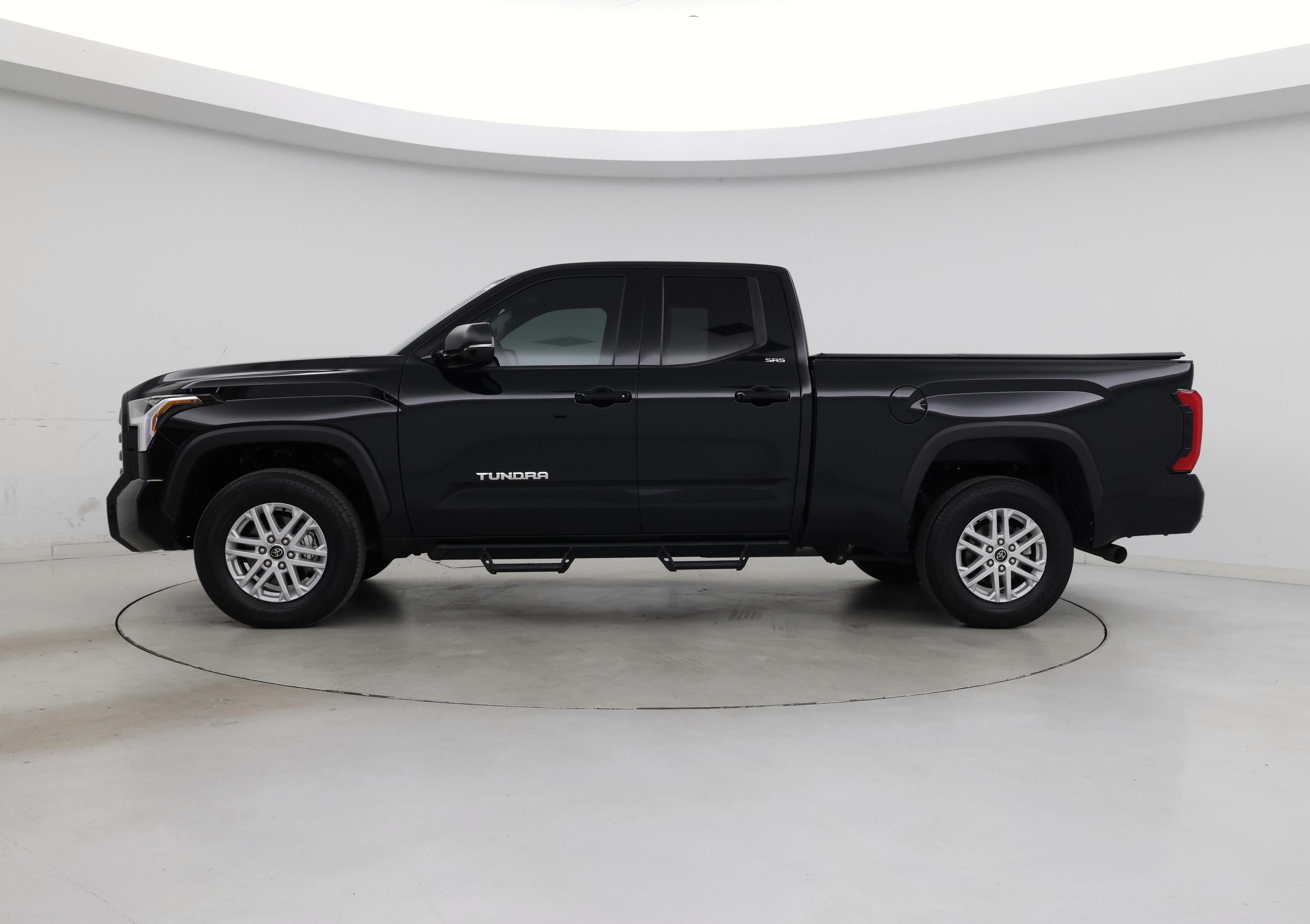 Thumbnail: 2024 Toyota Tundra - 3