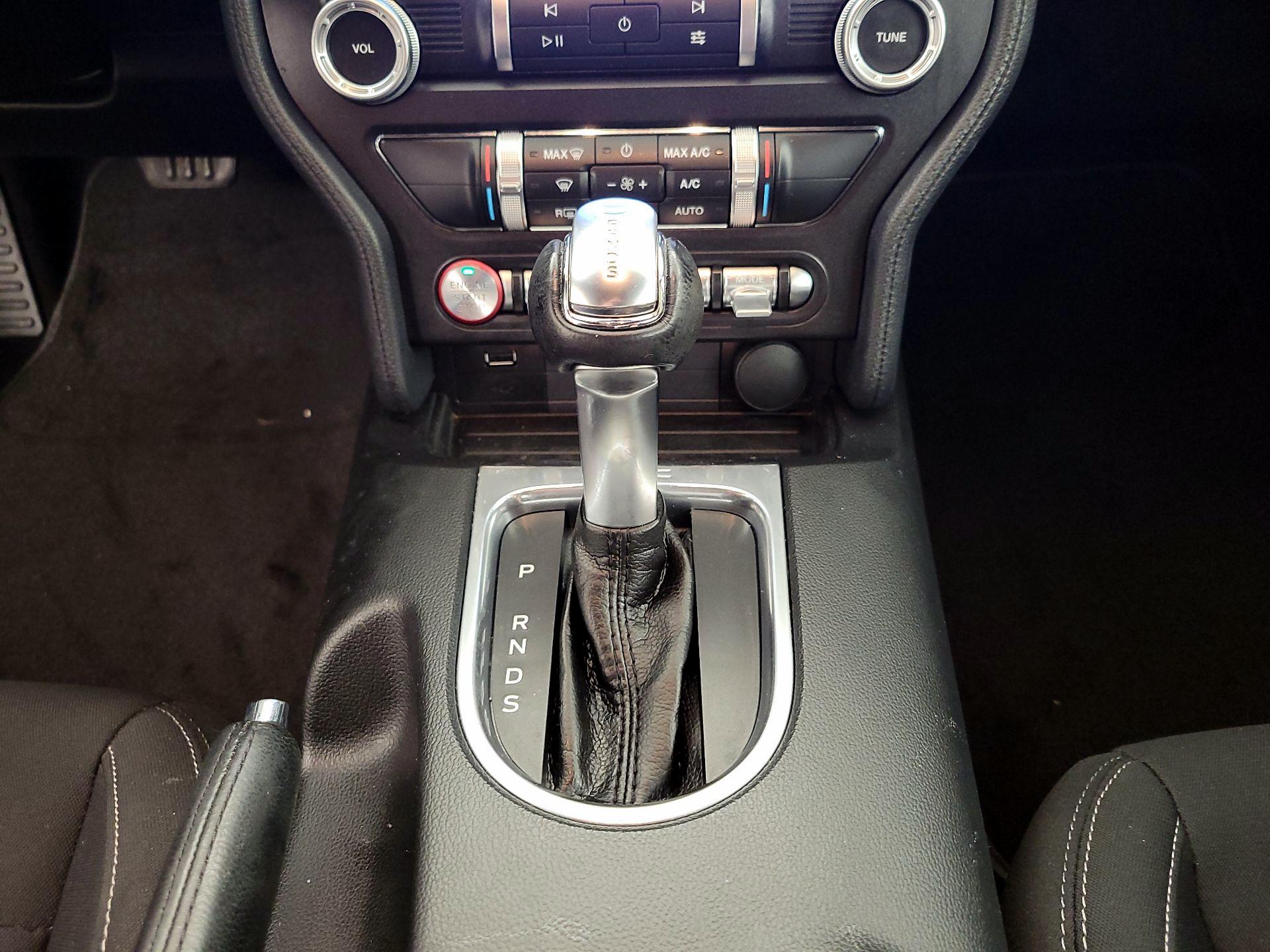 Thumbnail: 2019 Ford Mustang - 18