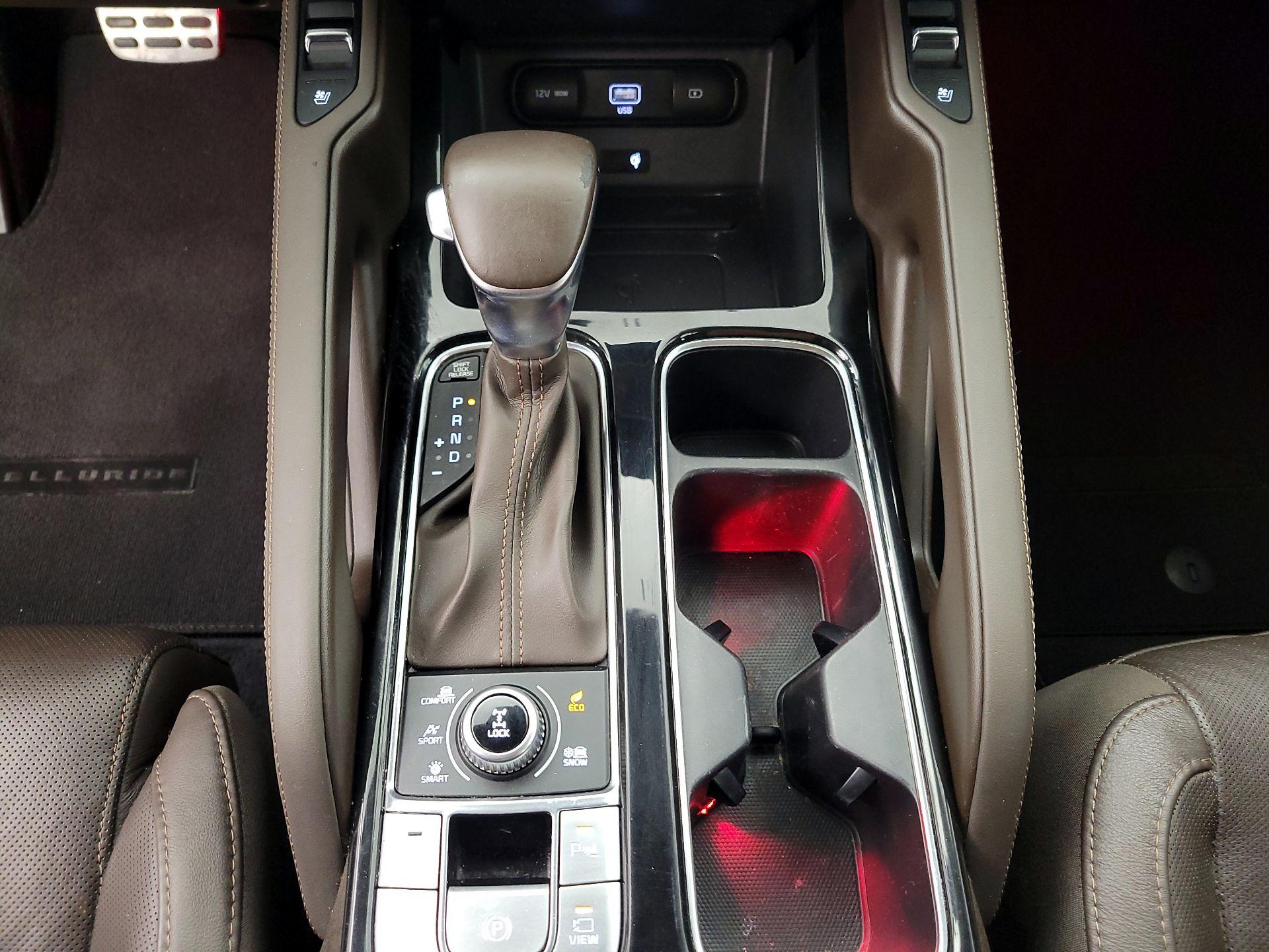 Thumbnail: 2020 Kia Telluride - 18