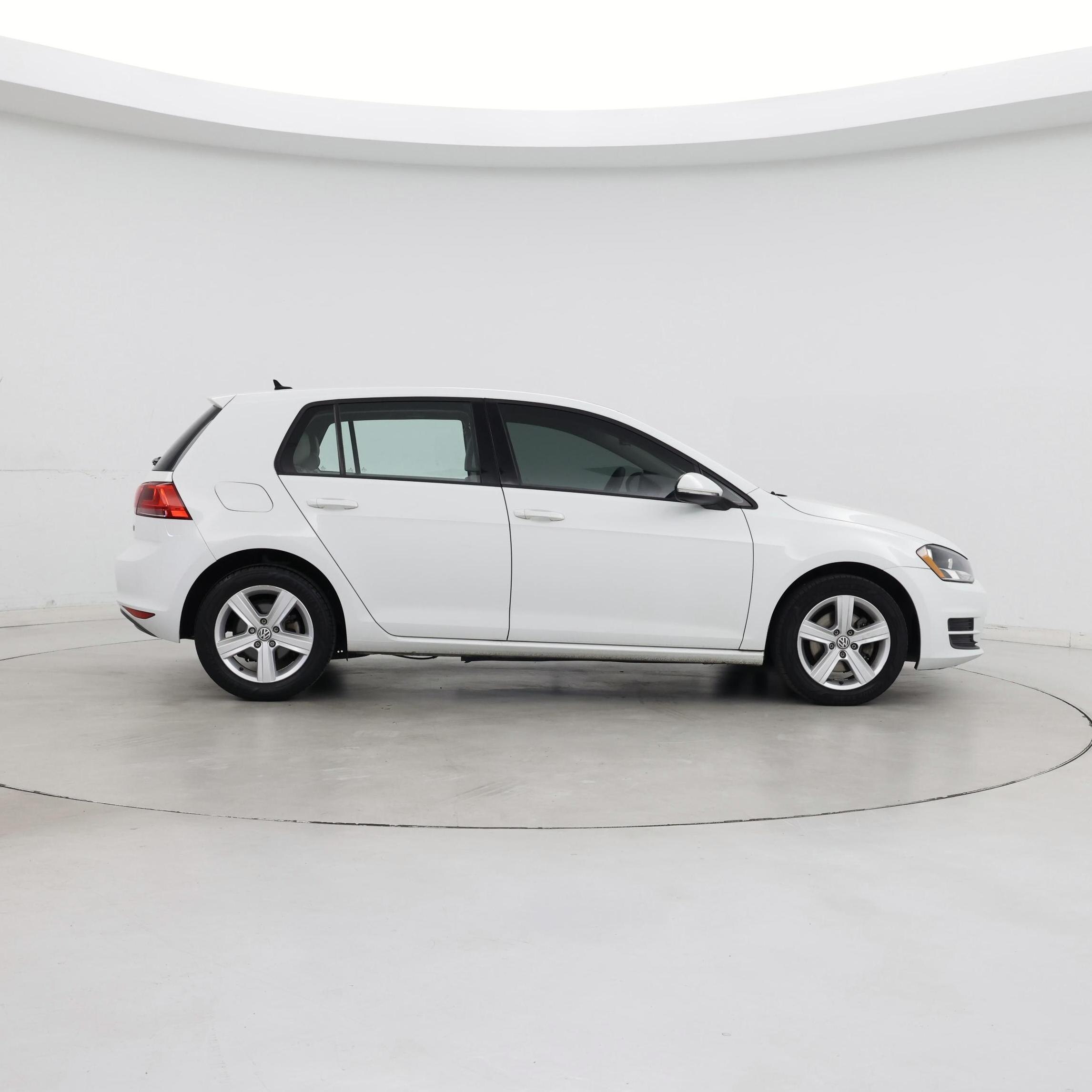 Thumbnail: 2017 Volkswagen Golf - 7