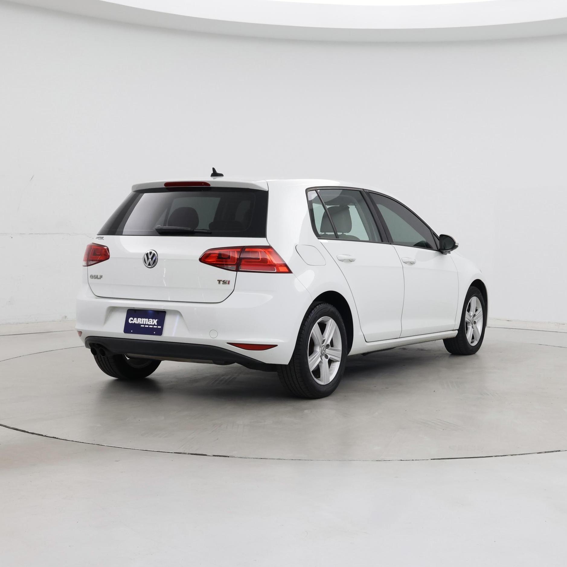 Thumbnail: 2017 Volkswagen Golf - 8