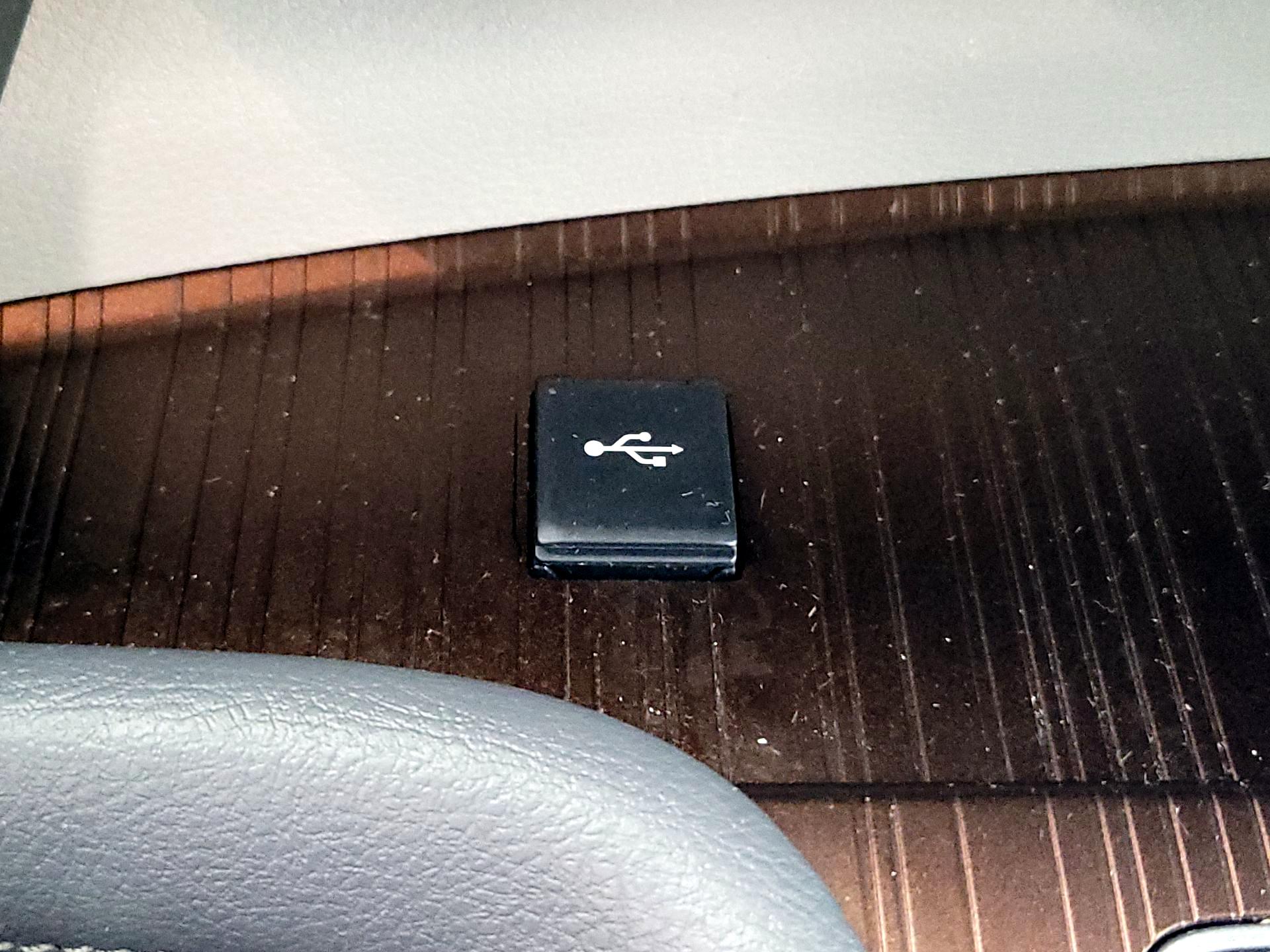 Thumbnail: 2022 Toyota Sienna - 18