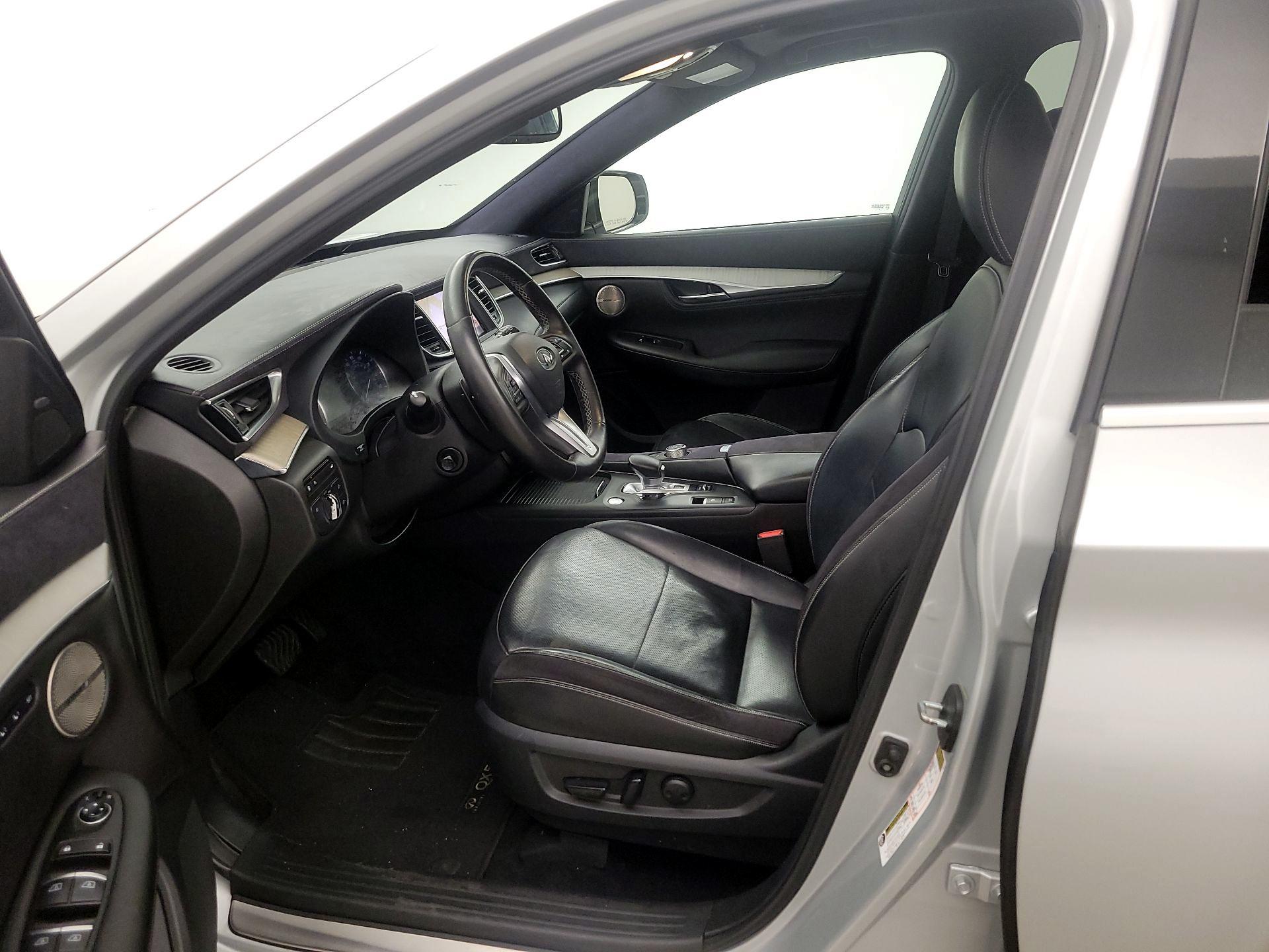 Thumbnail: 2019 INFINITI QX50 - 11