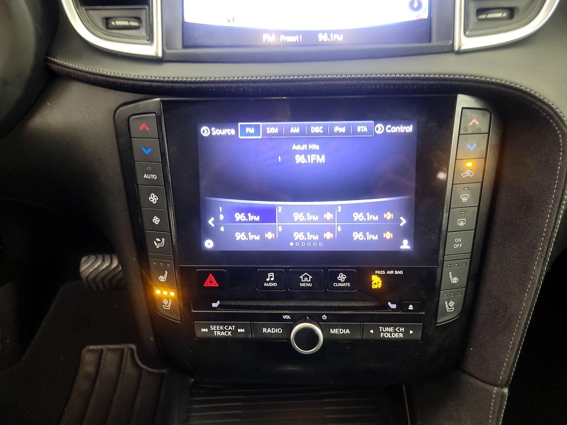 Thumbnail: 2019 INFINITI QX50 - 16