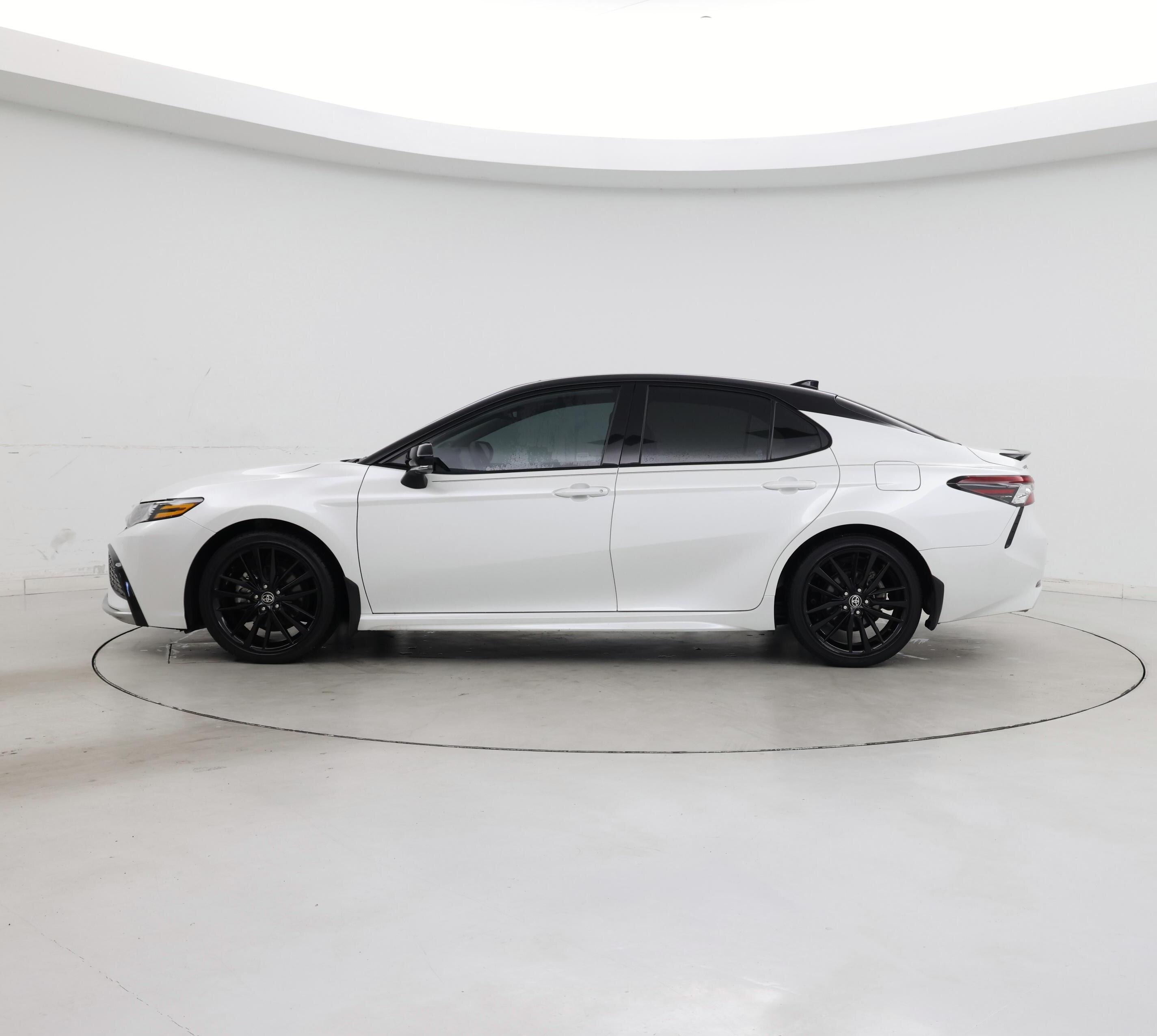 Thumbnail: 2023 Toyota Camry - 3