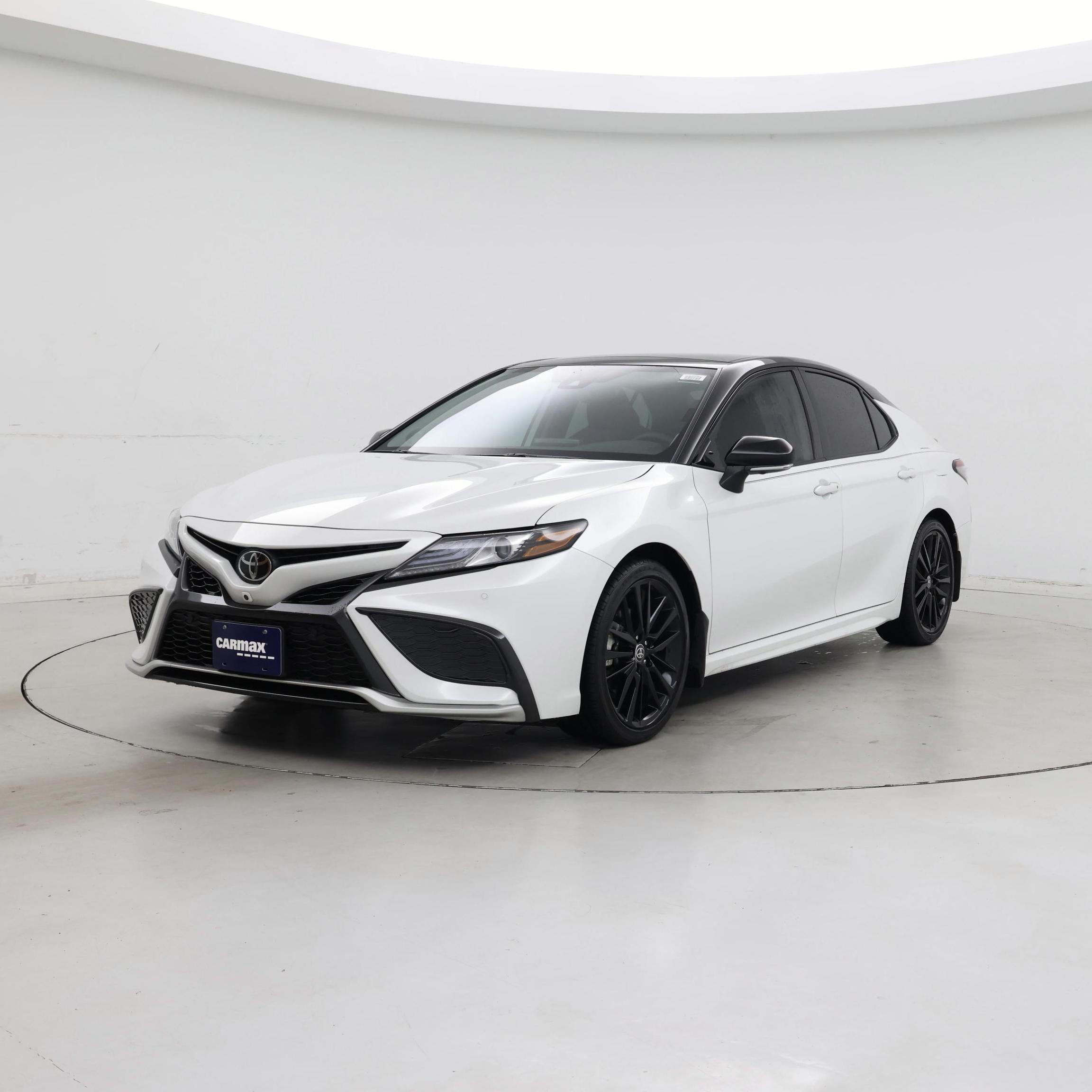 Thumbnail: 2023 Toyota Camry - 4