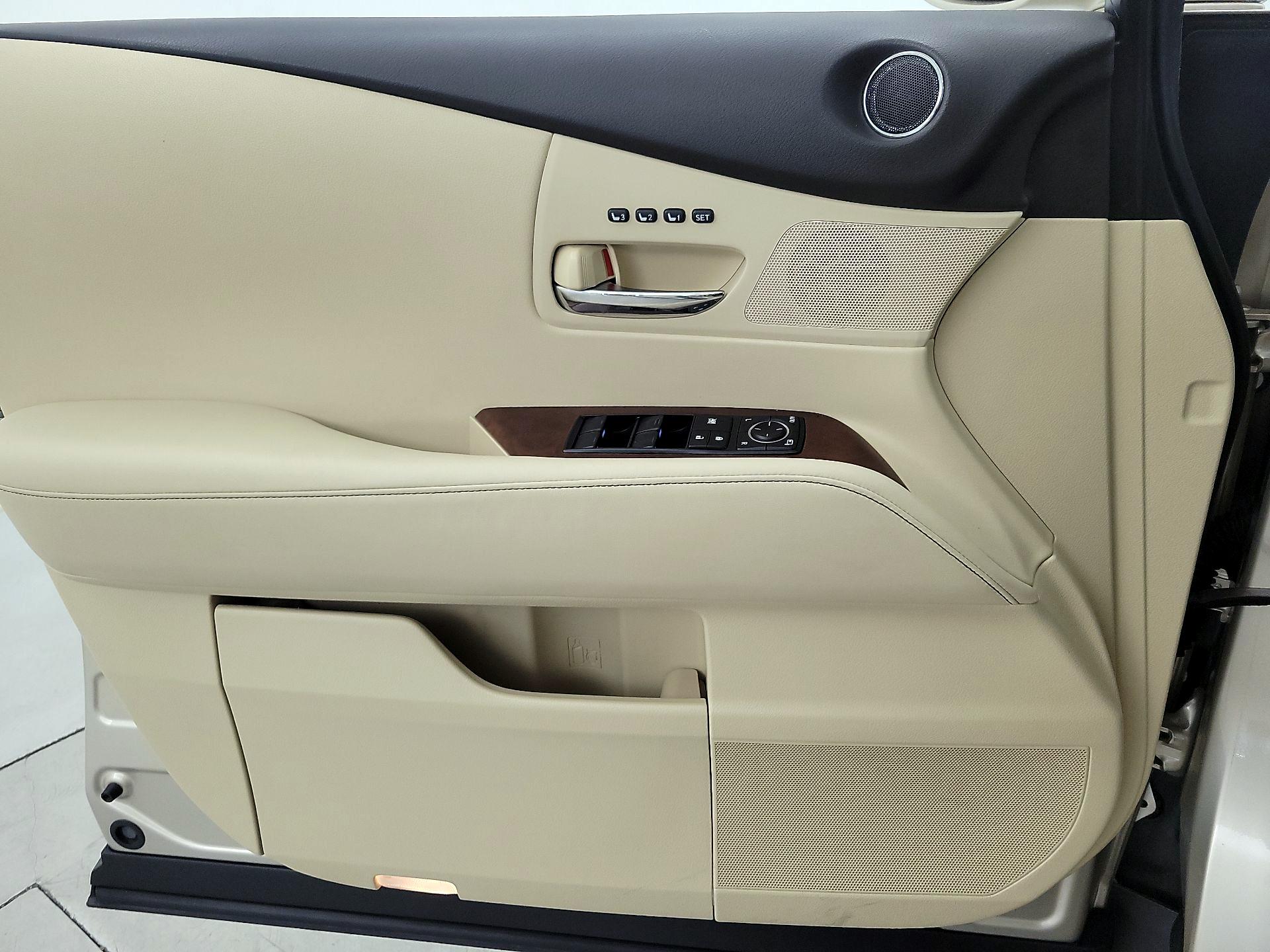 Thumbnail: 2015 Lexus RX - 12