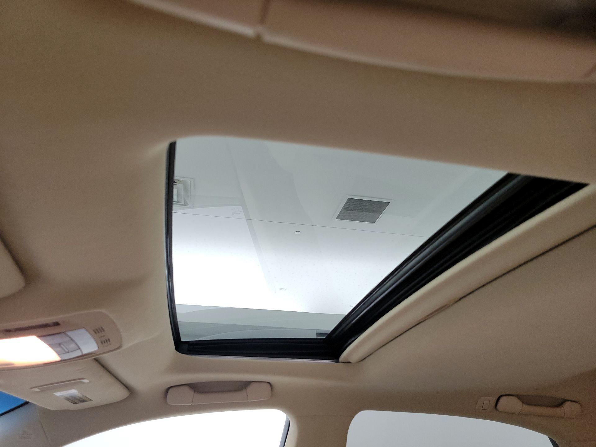 Thumbnail: 2015 Lexus RX - 20