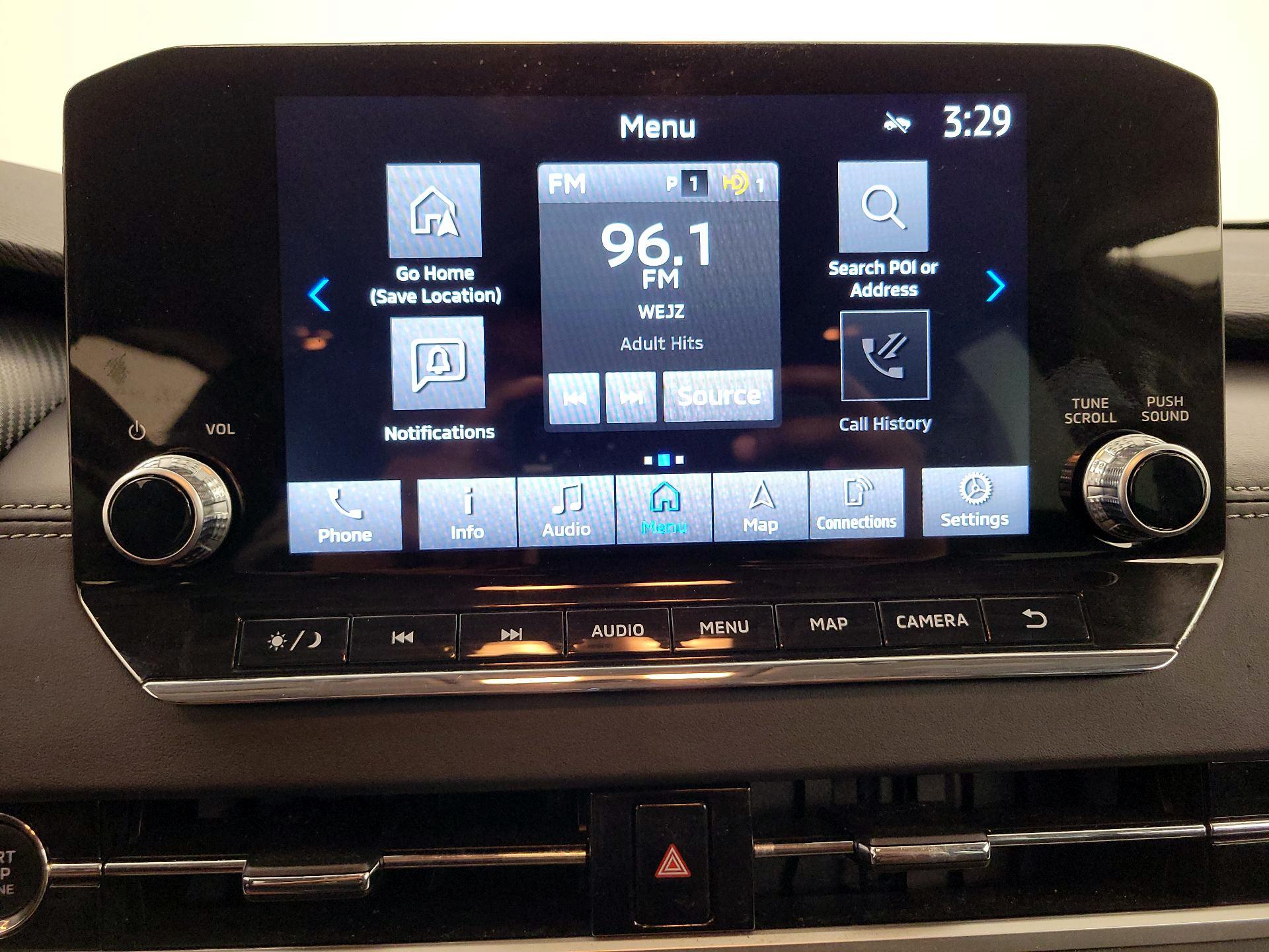 Thumbnail: 2023 Mitsubishi Outlander - 16