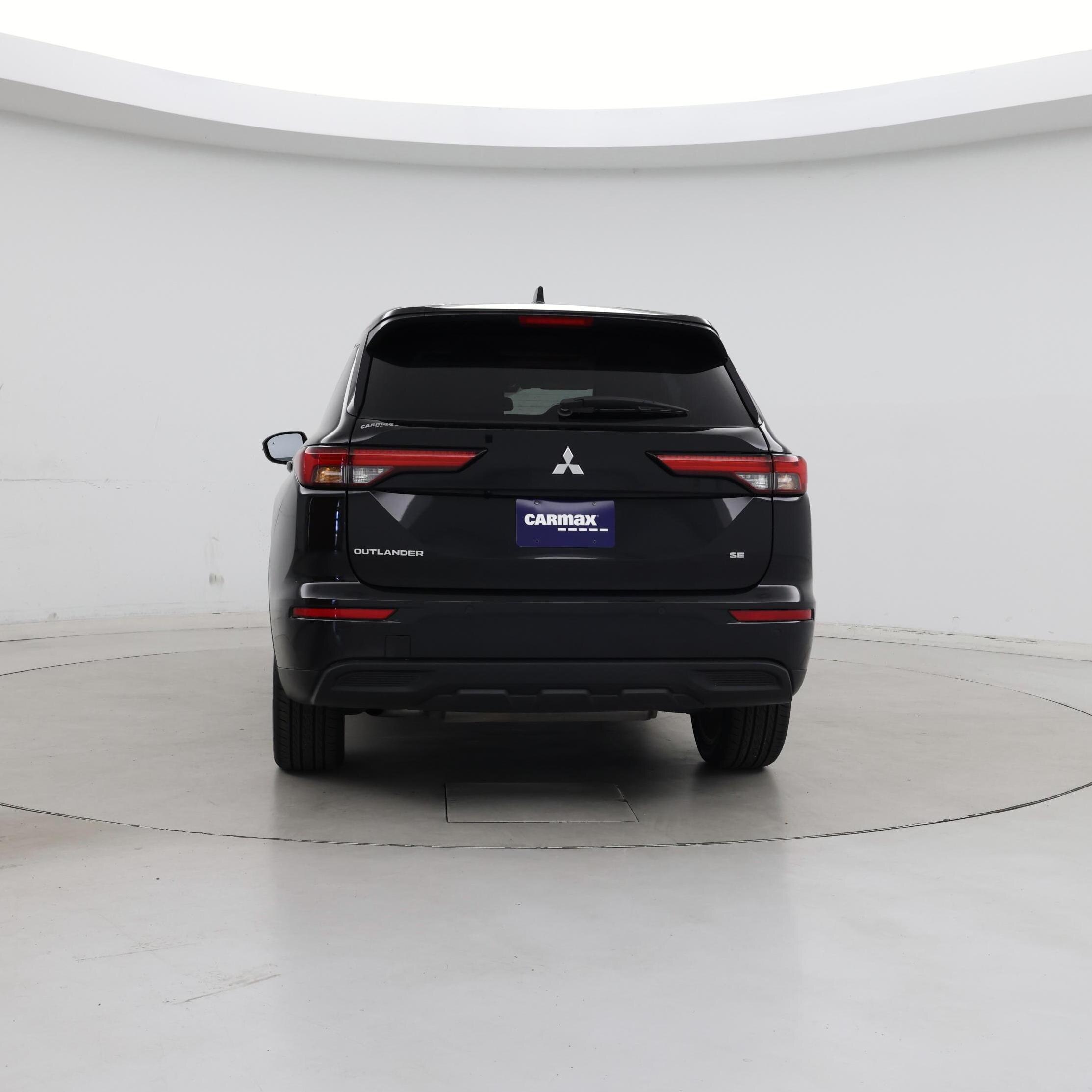 Thumbnail: 2023 Mitsubishi Outlander - 6