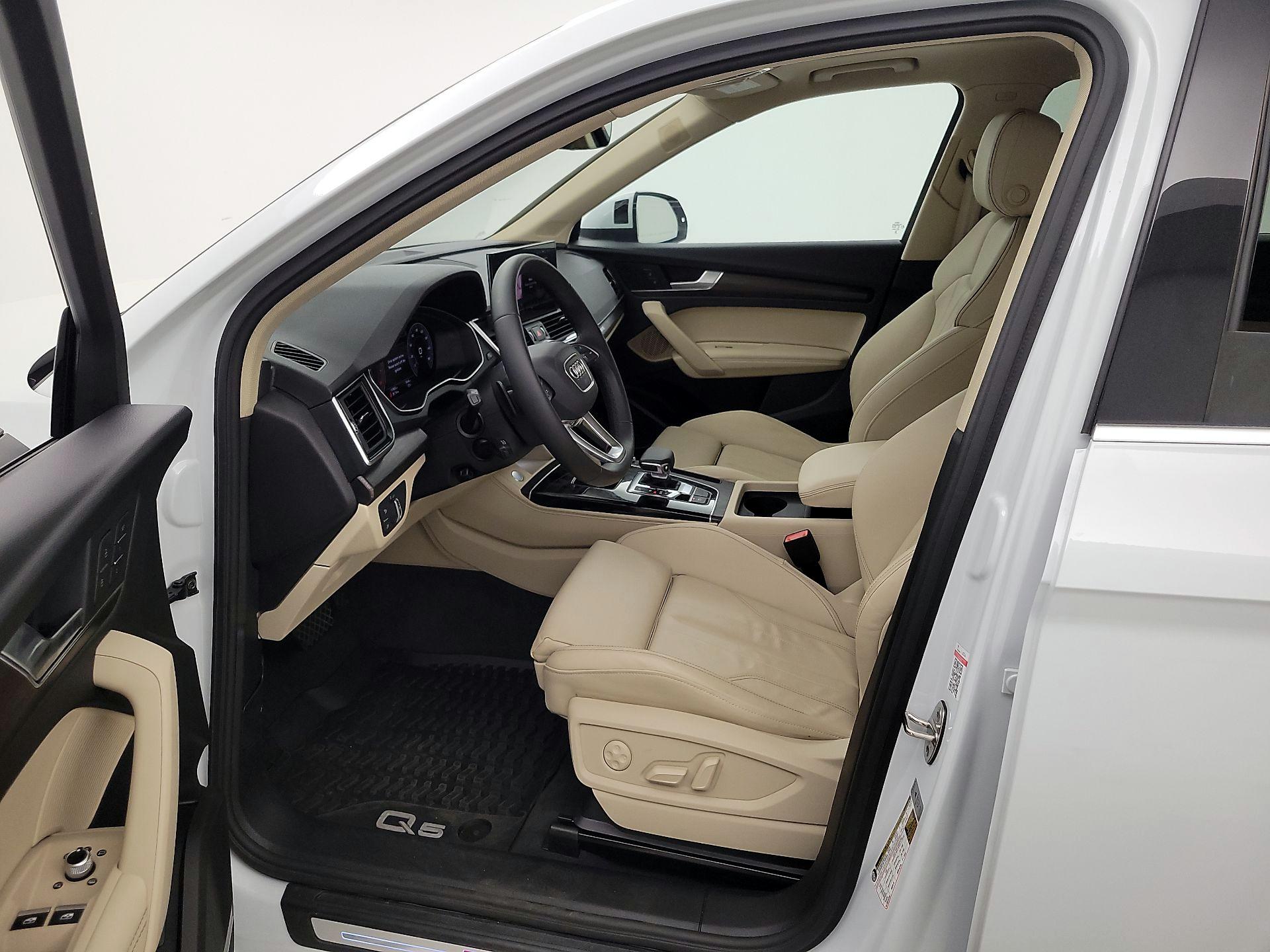 Thumbnail: 2024 Audi Q5 - 11