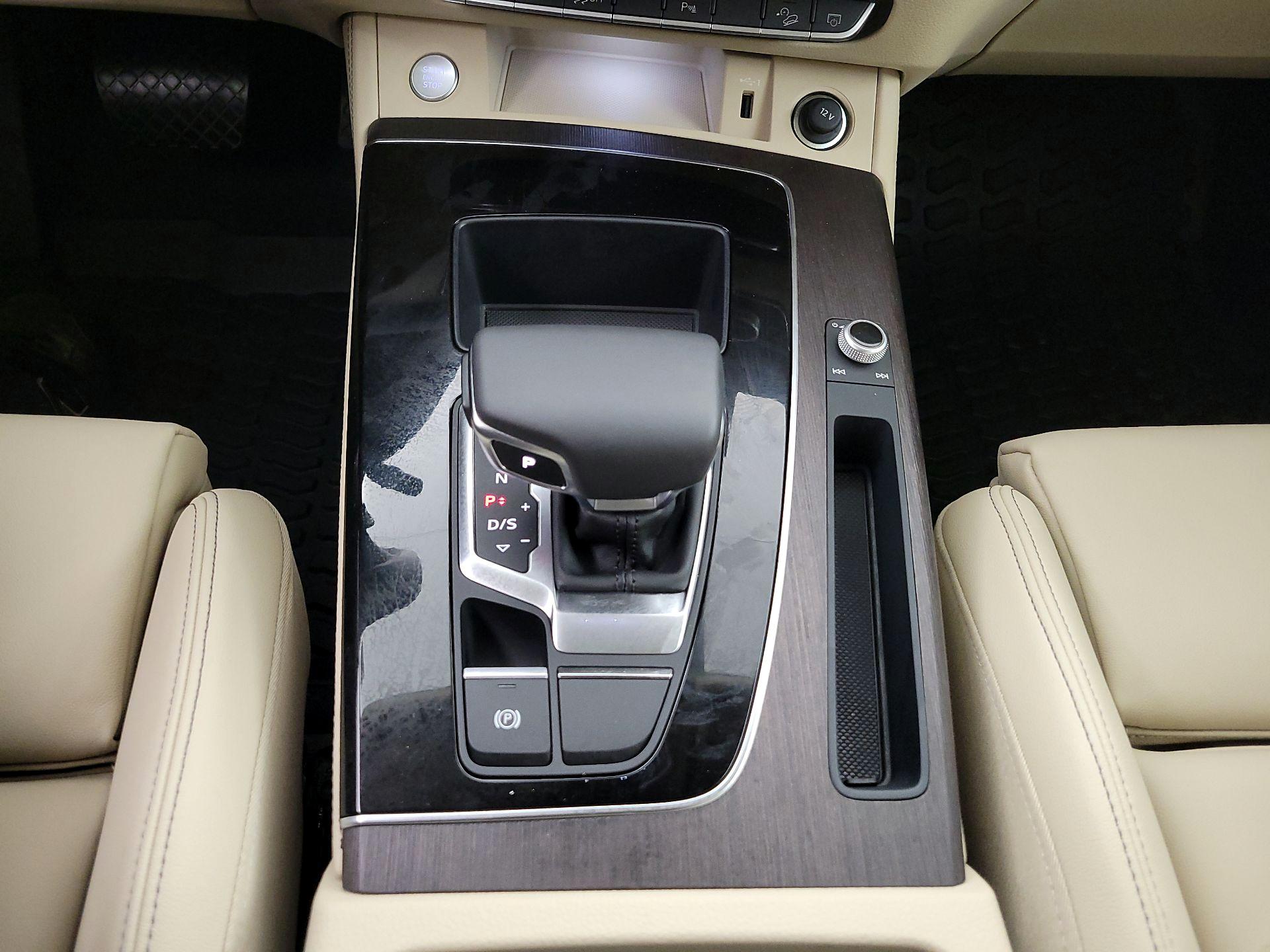 Thumbnail: 2024 Audi Q5 - 17